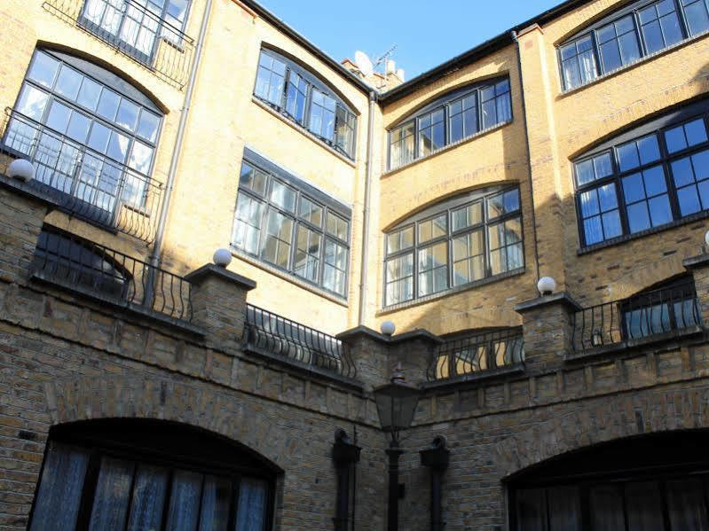 Acorn Of - Crawford House *