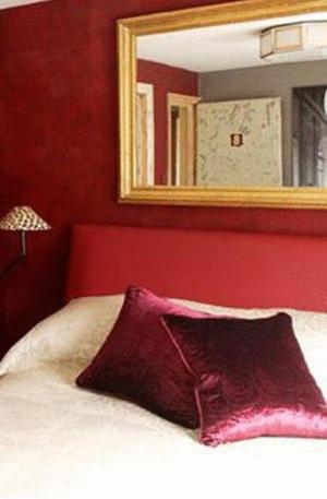 Mike's 4* London