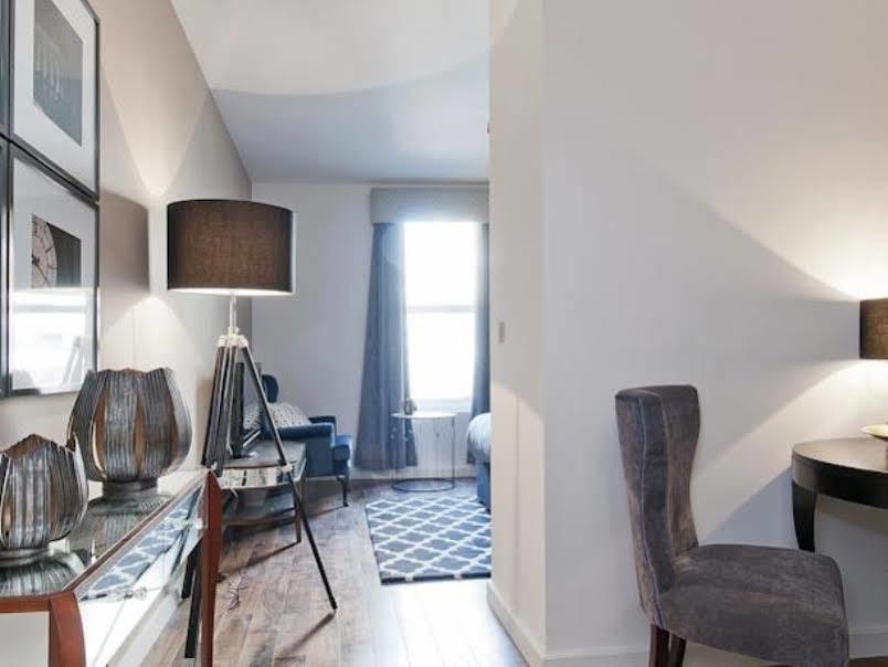 Native Monument Apartment *