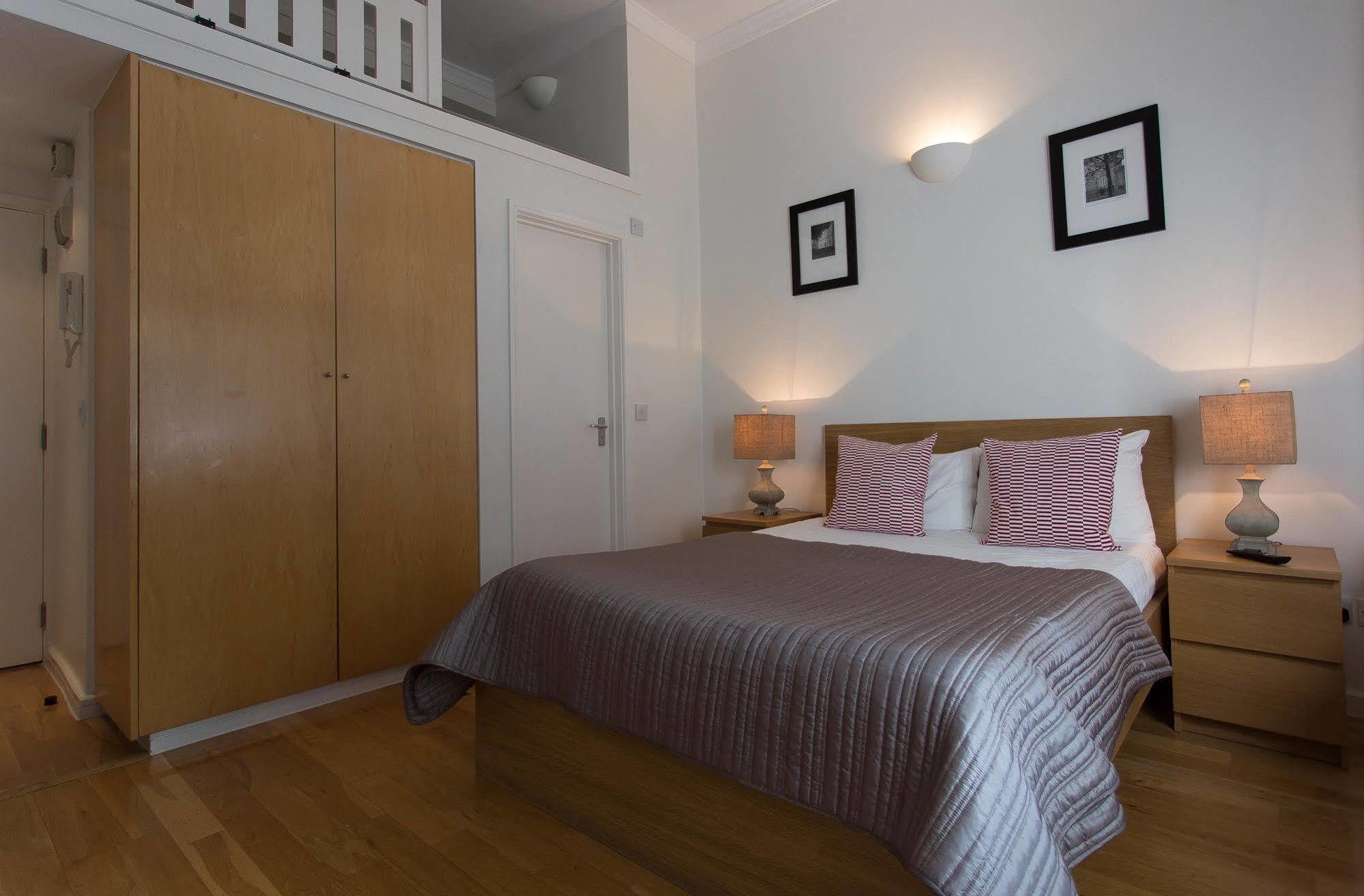 Inverness Terrace Serviced By Concept Leilighet London