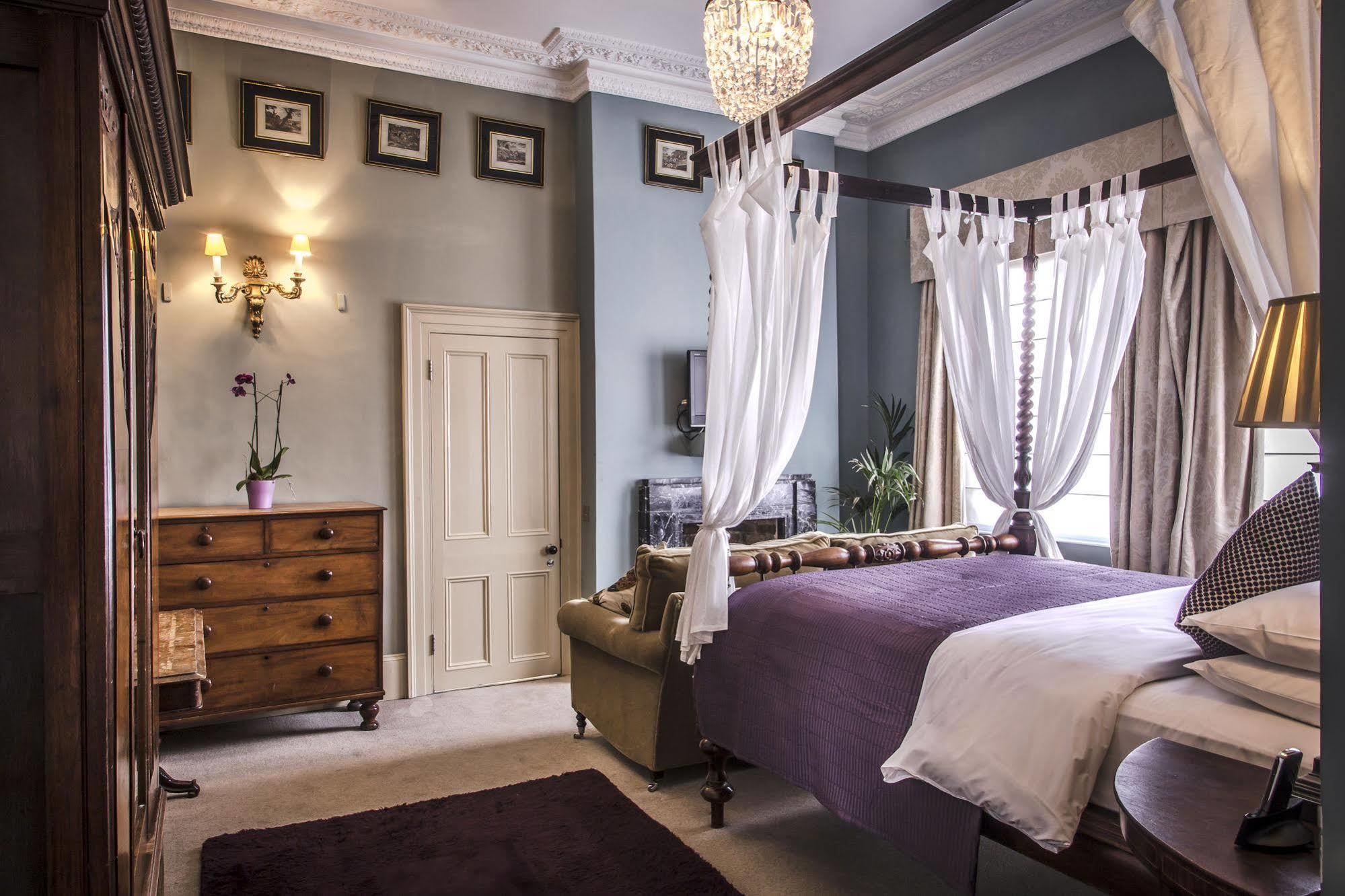 York & Albany Hotel 4*