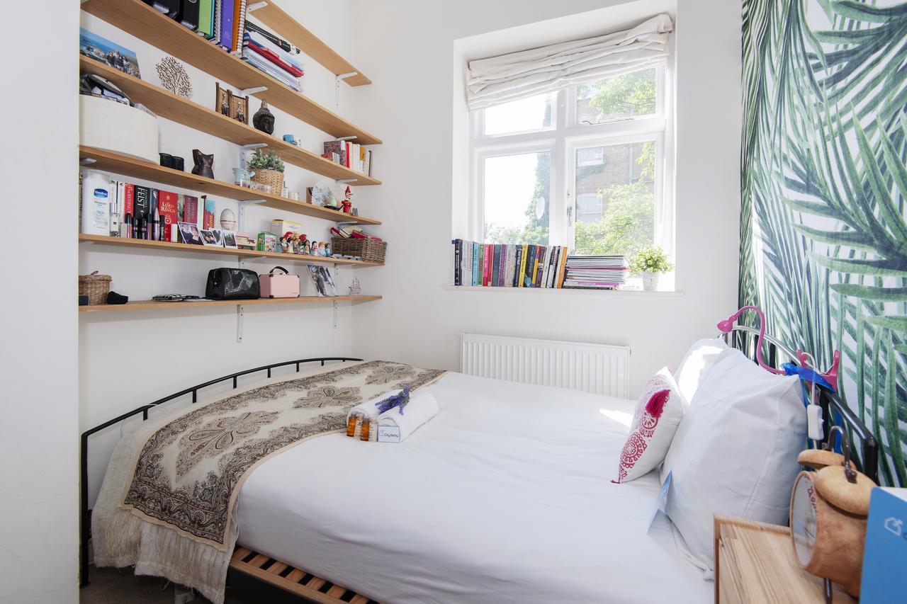 Bright Gratton Road * London