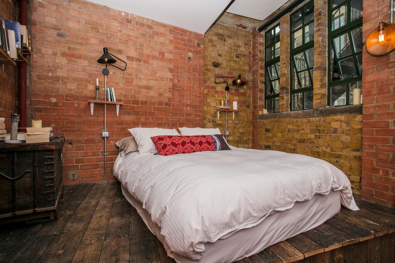 1000+ Square Foot Loft In Former Factory Apartment *