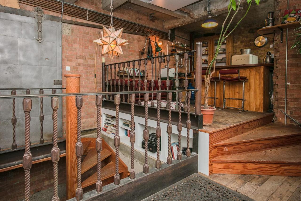 Apartment 1000+ Square Foot Loft In Former Factory
