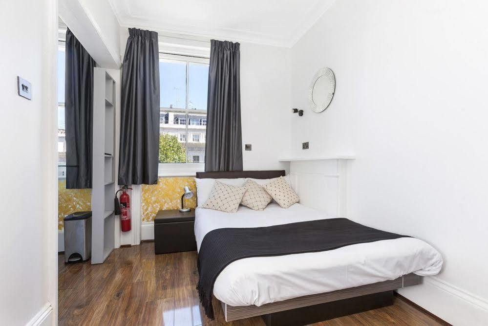 Notting Hill Gate 3* London