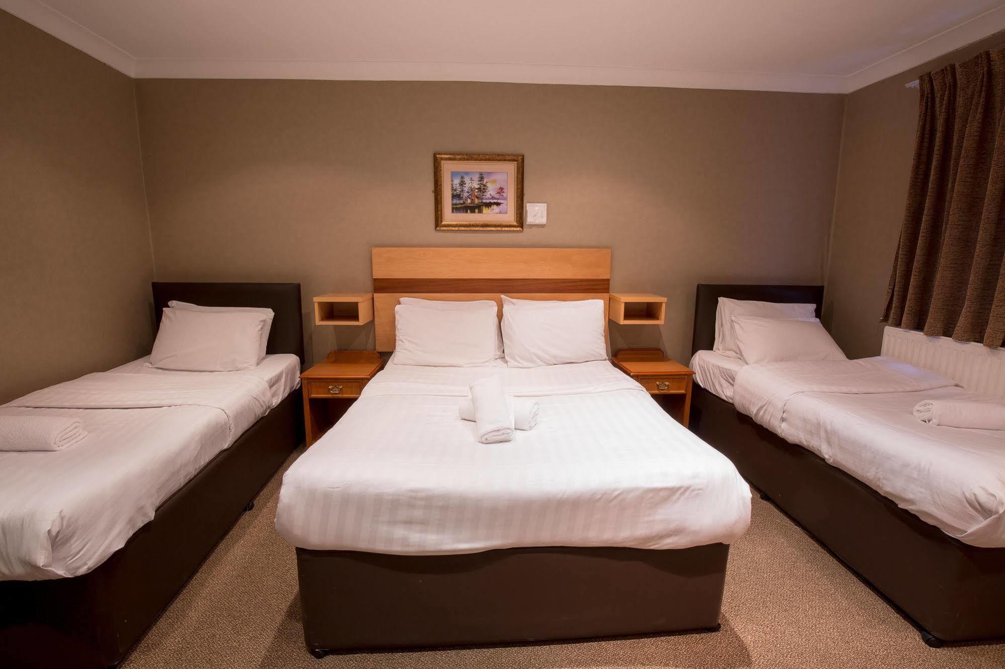 Newham Hotell 2*