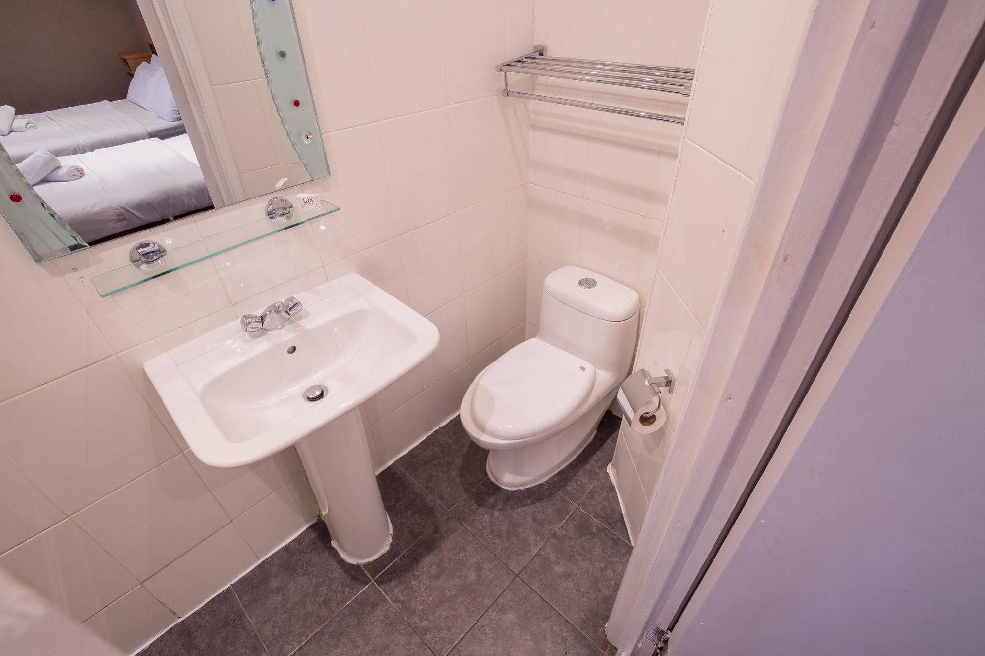 Hotell Newham 2*