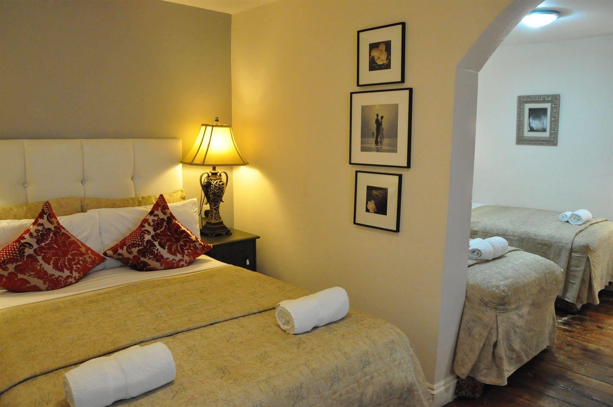 Bed & Breakfast Piccolino Hyde Park London