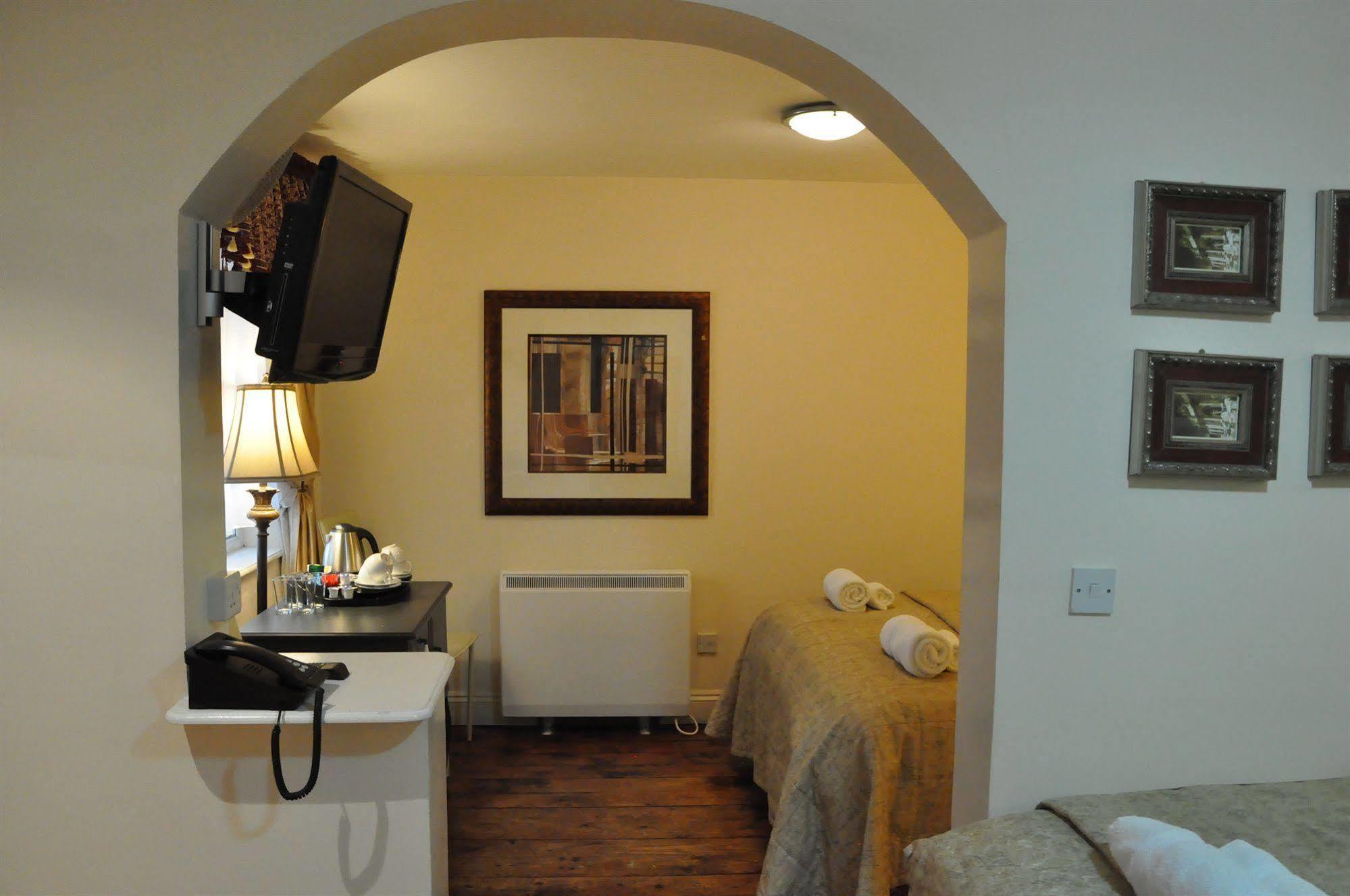 Piccolino Hyde Park Bed & Breakfast 2*