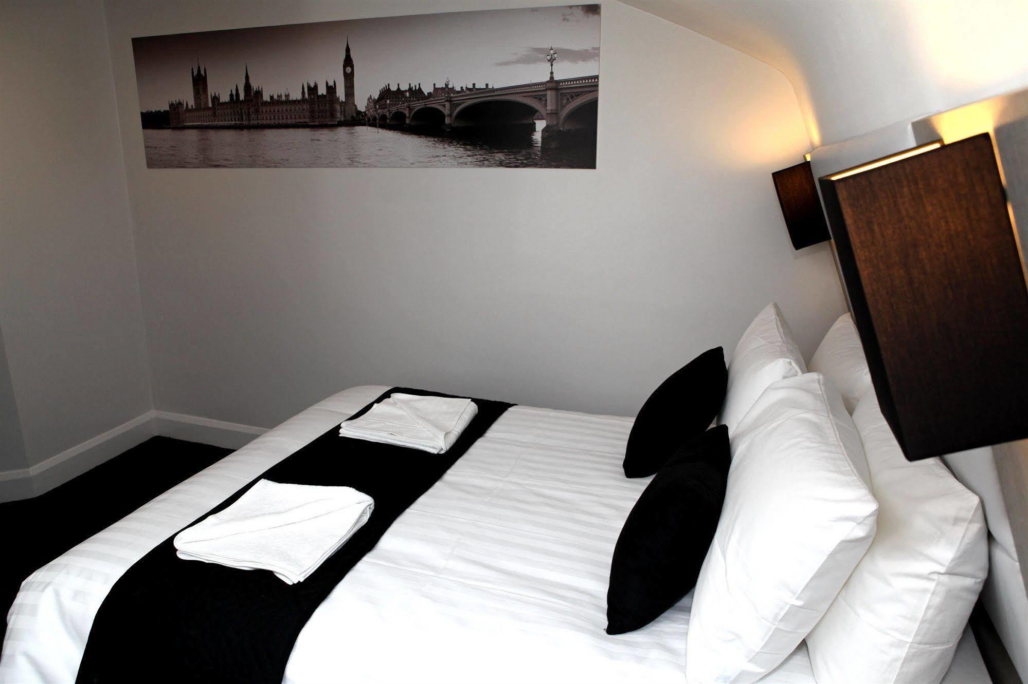 Hotel The Omega London