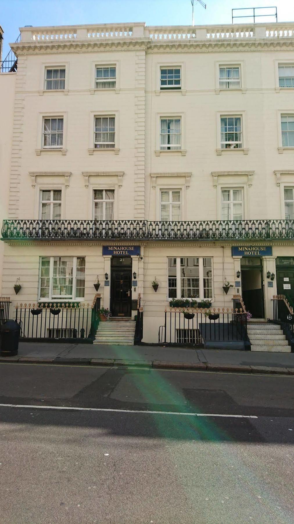 Hotel Mina House 2*