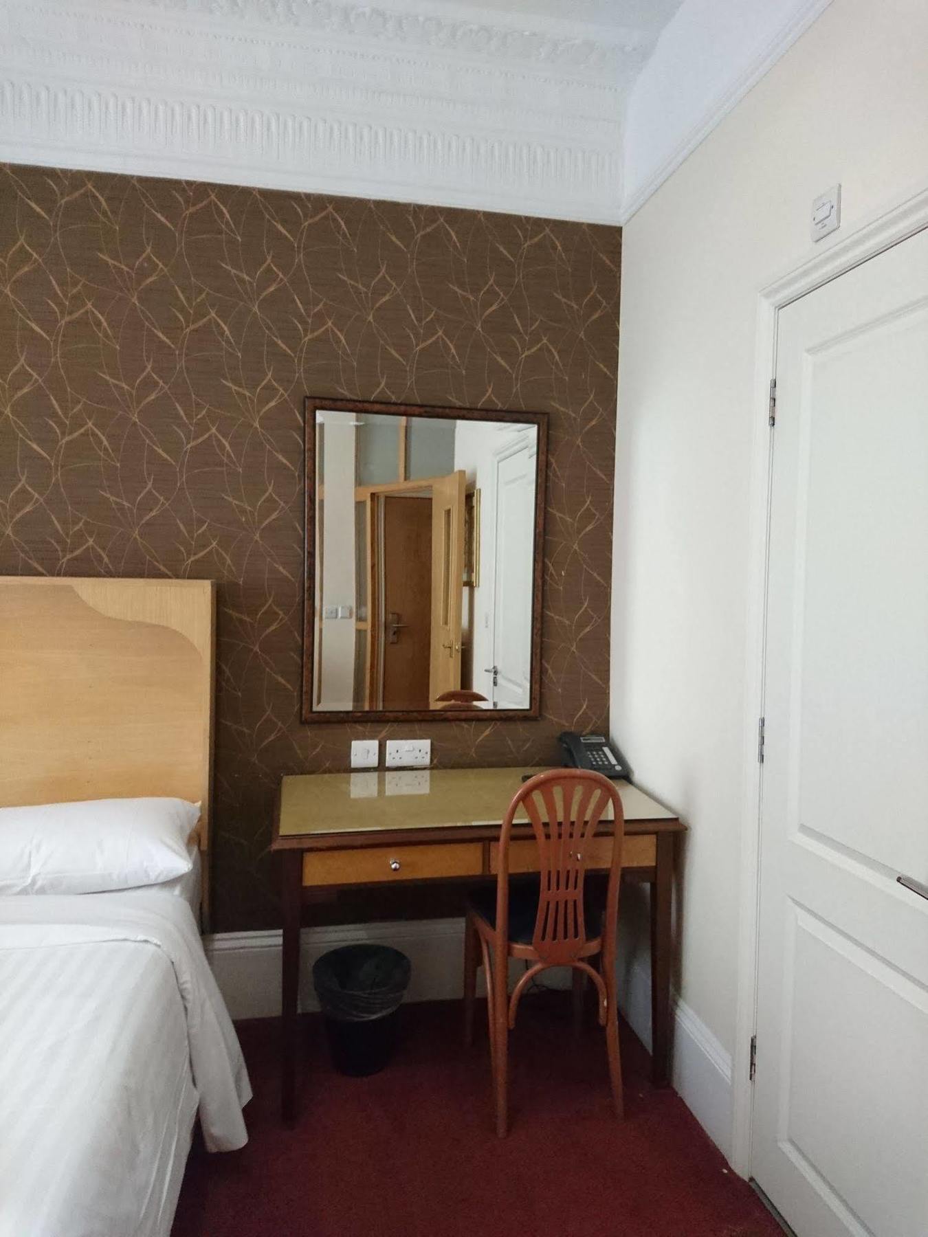 Mina House 2* London