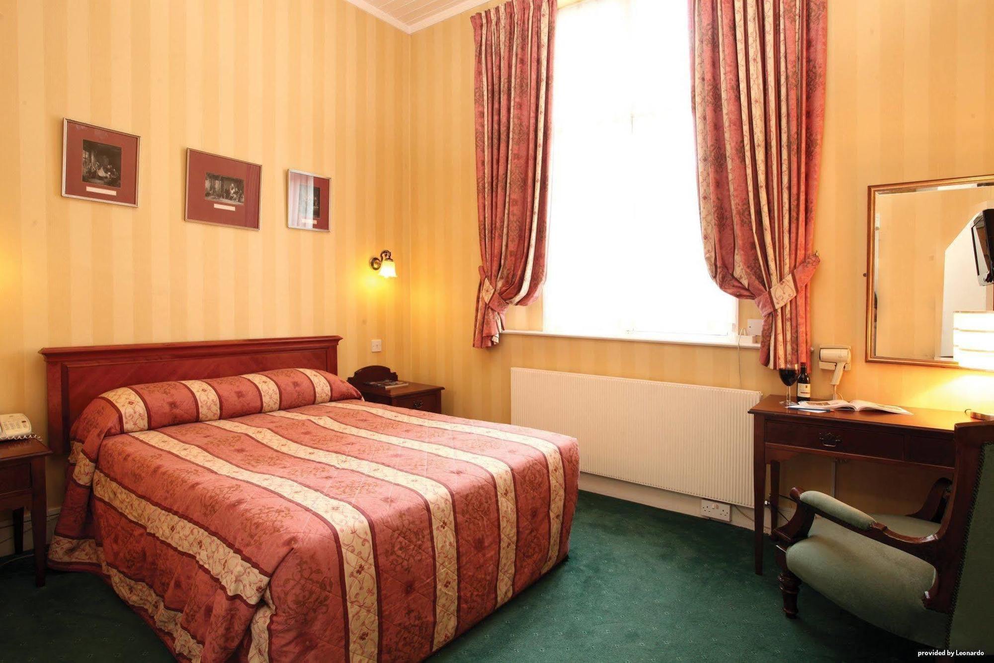 Western Swiss 3* London
