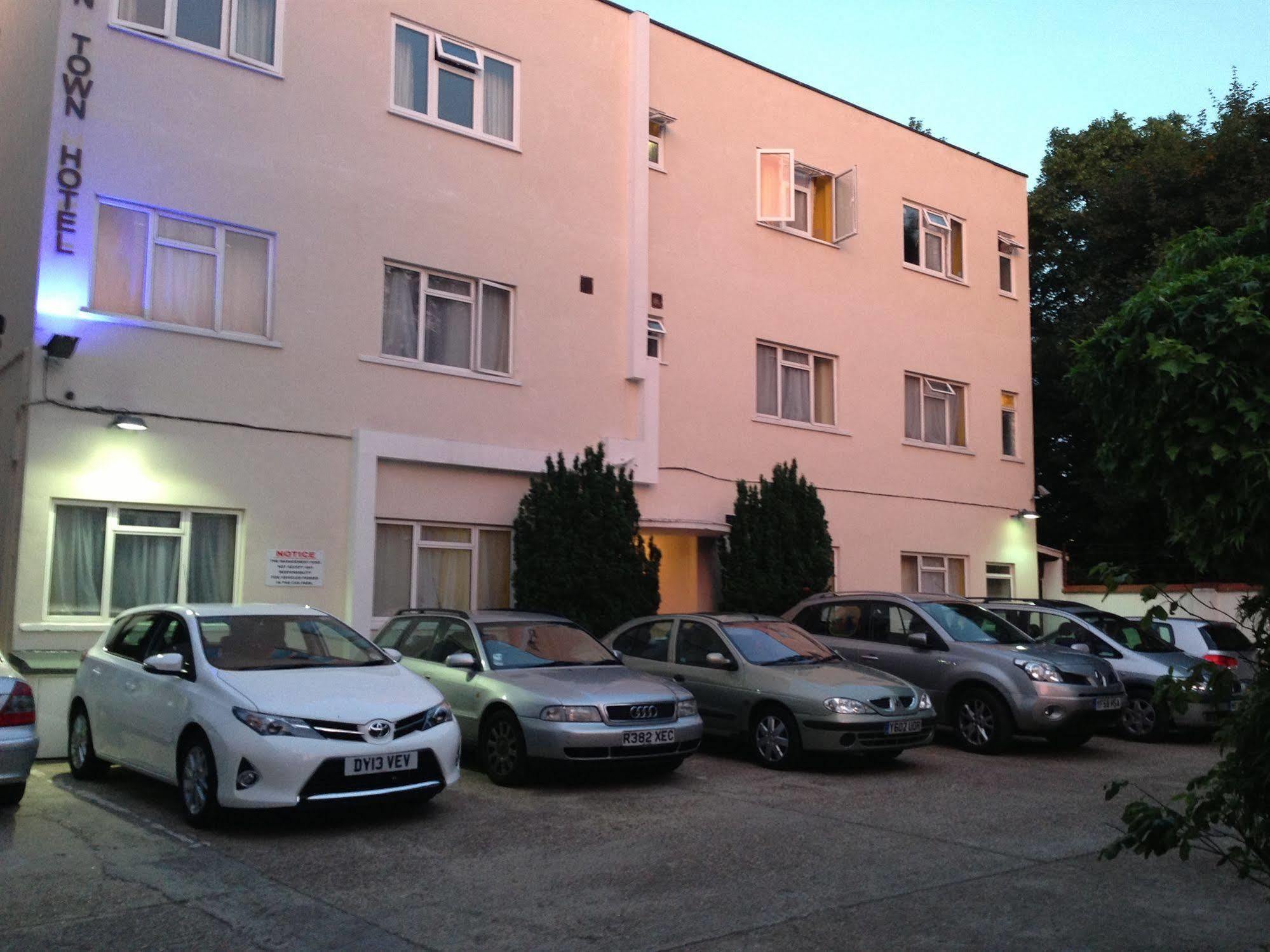 Acton Town Hotell London