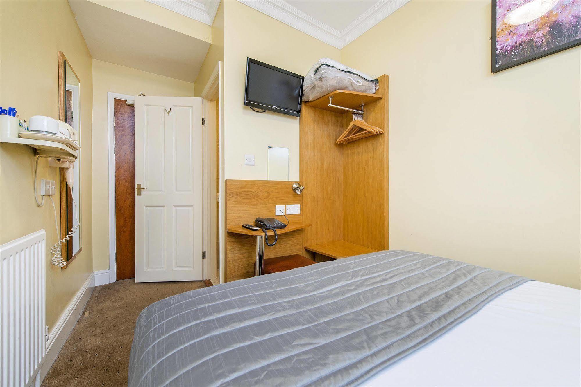 Lidos 3* London