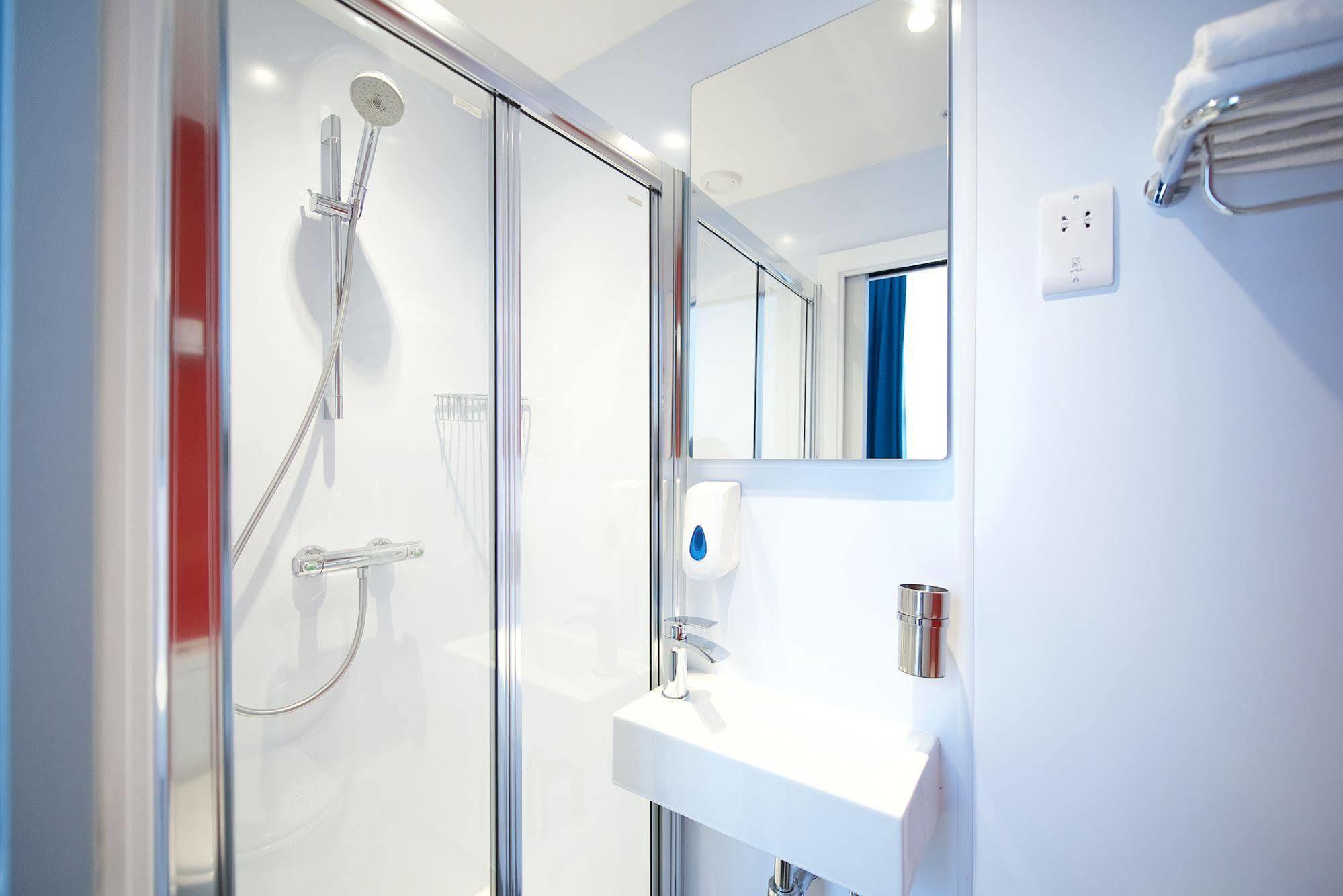 Guest house Meridiana London