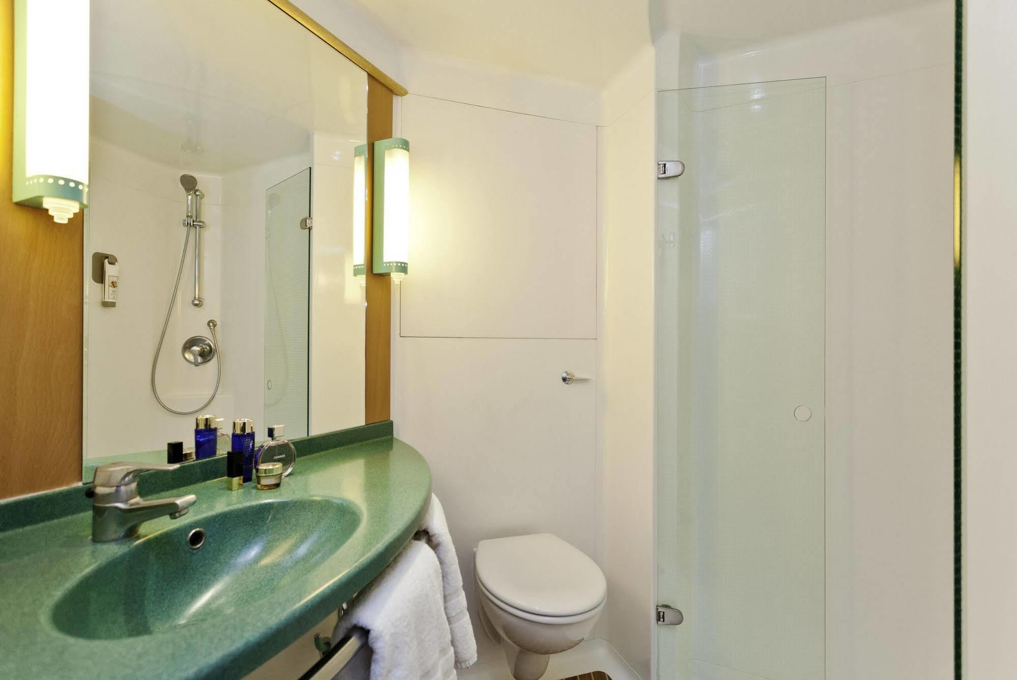 Ibis Excel-docklands Hotel London