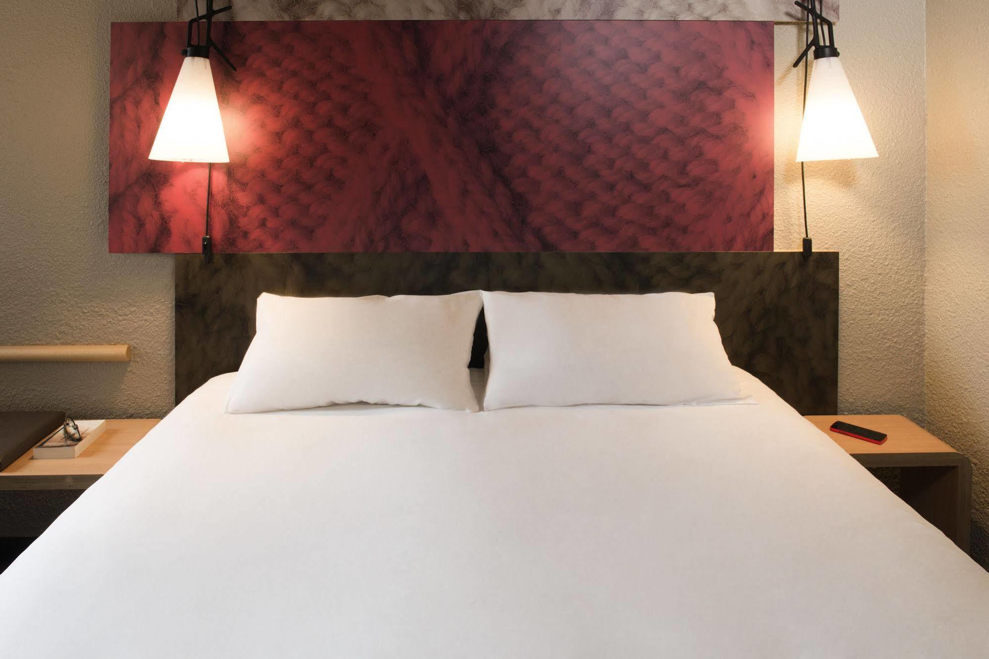 Ibis Excel-docklands Hotel 3*