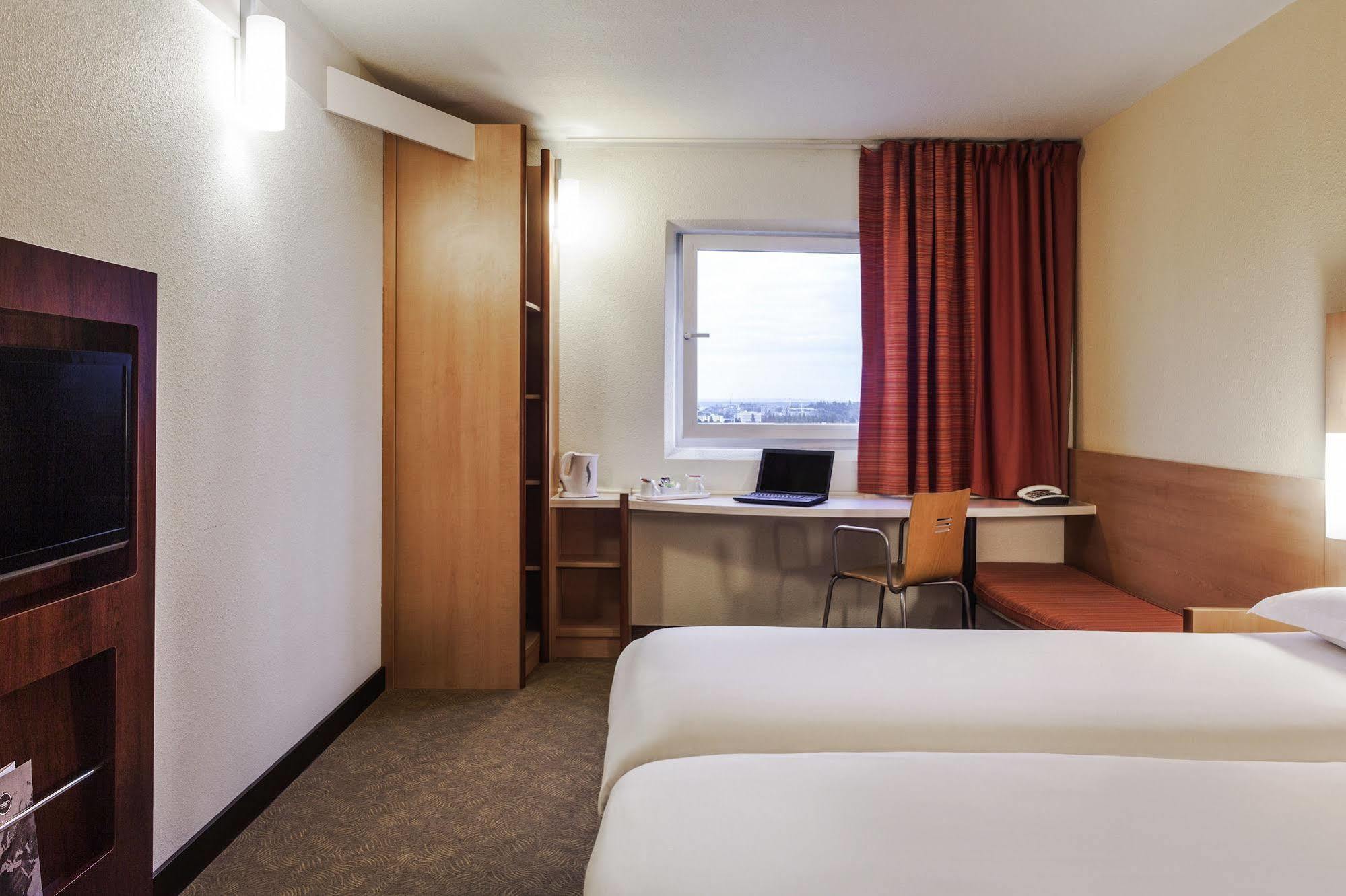 Ibis Excel-docklands Hotel London