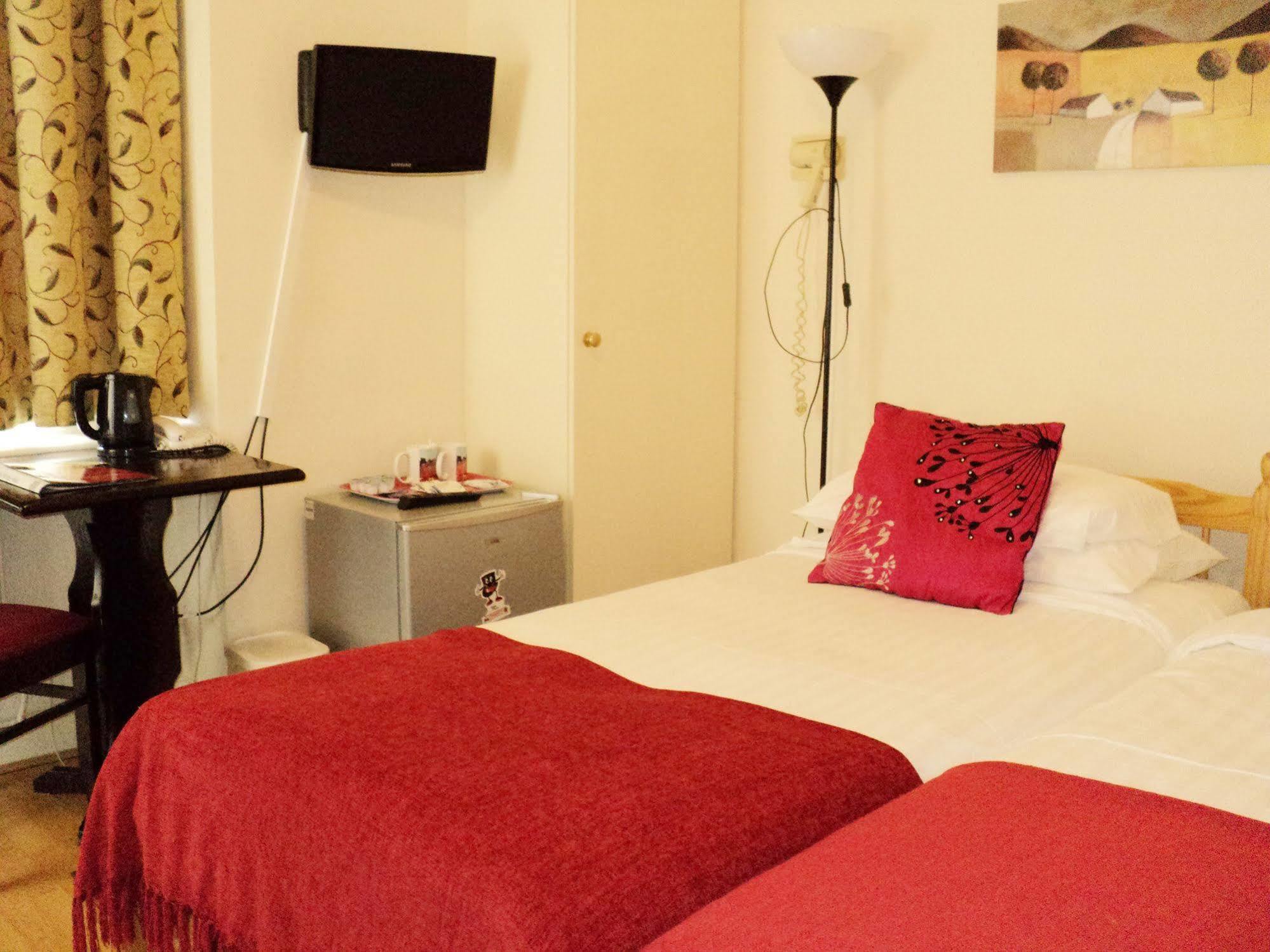 City London Hotel 3*