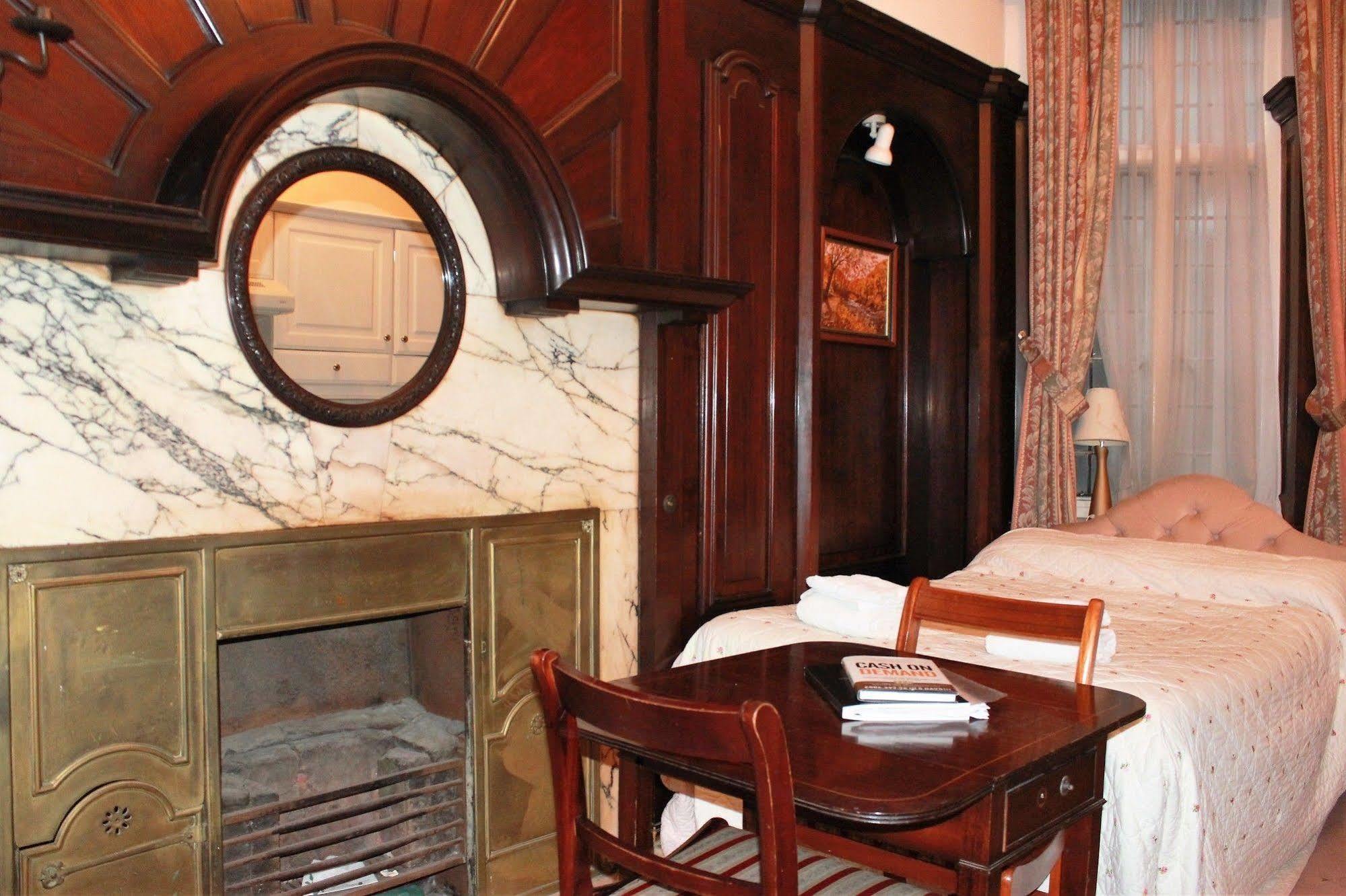 Kensingtoncourt 3* Londen