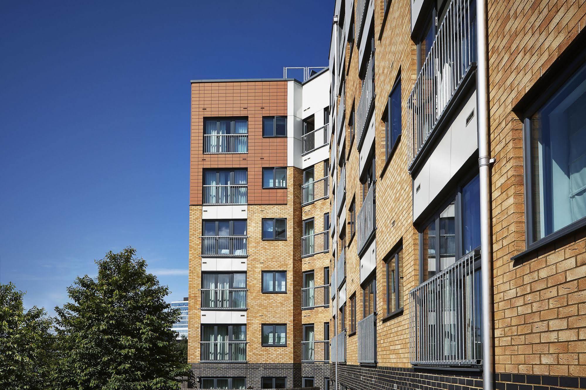 Apartahotel Marlin Stratford