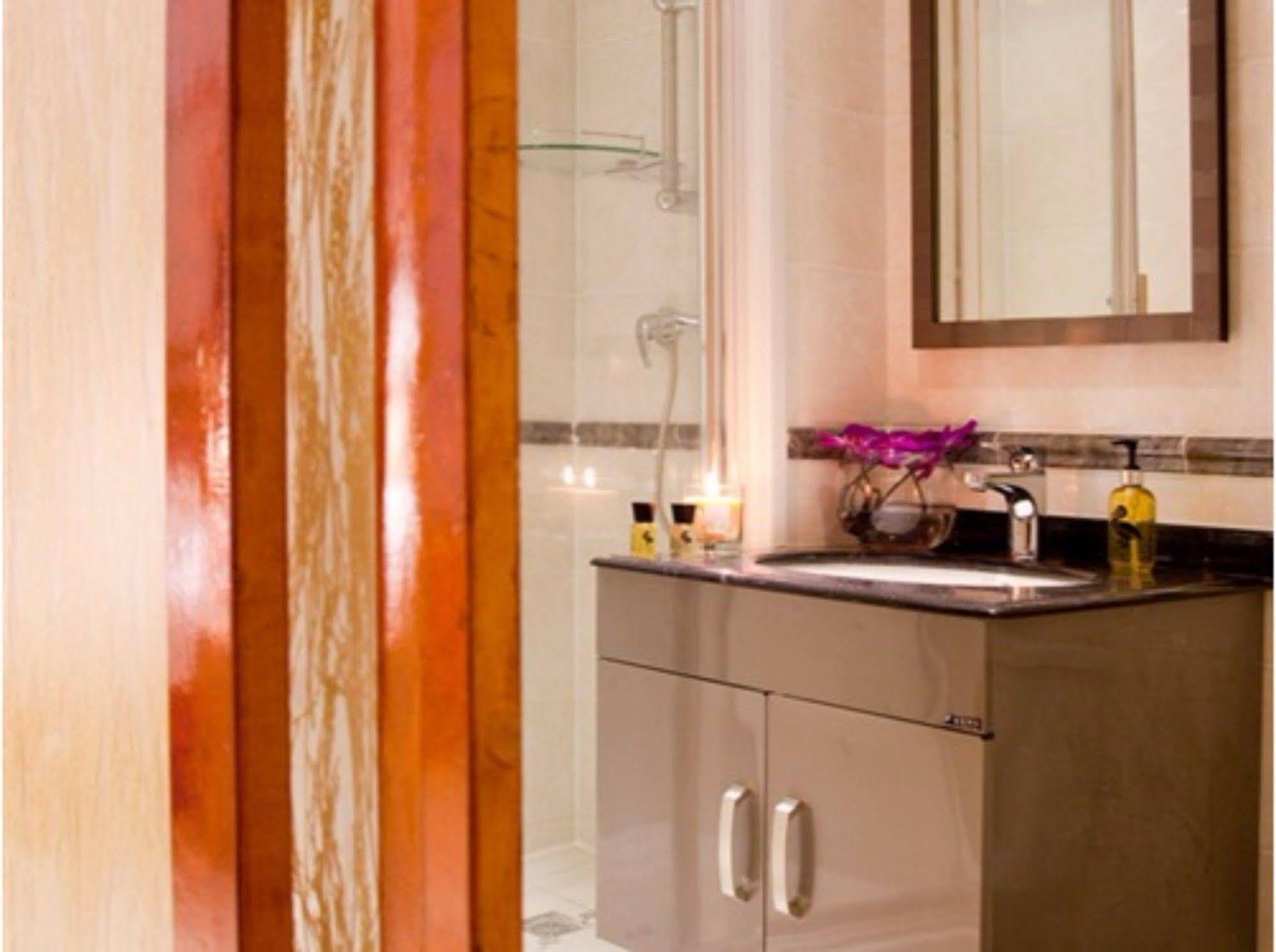 Hotel Russell Square 3*