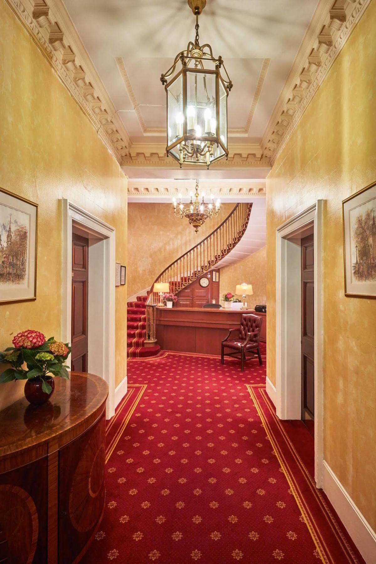 The Diplomat Hotel Londen