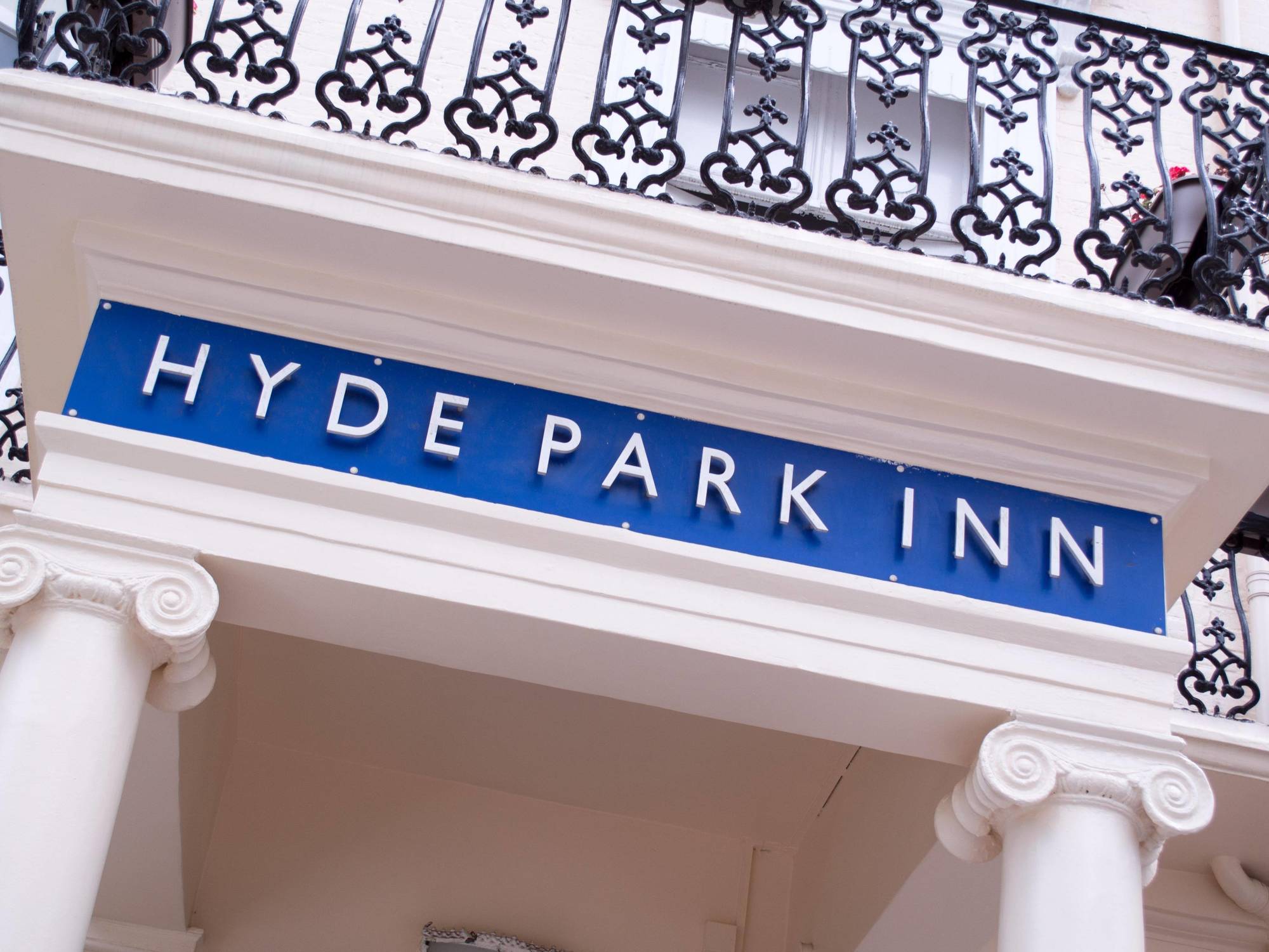 Hostel Smart Hyde Park *