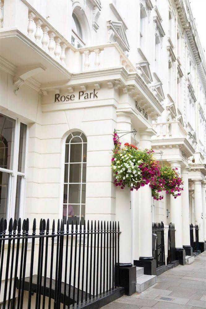 Rose Park 3*