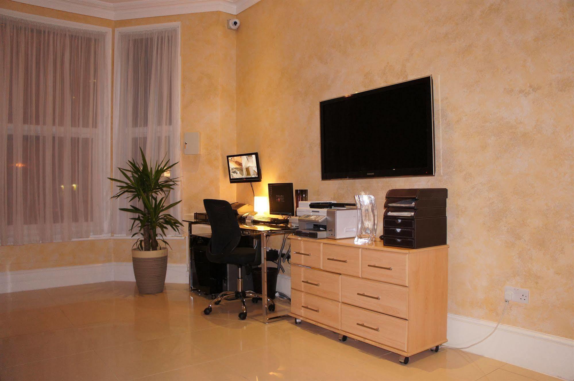 Hotel Pearl London