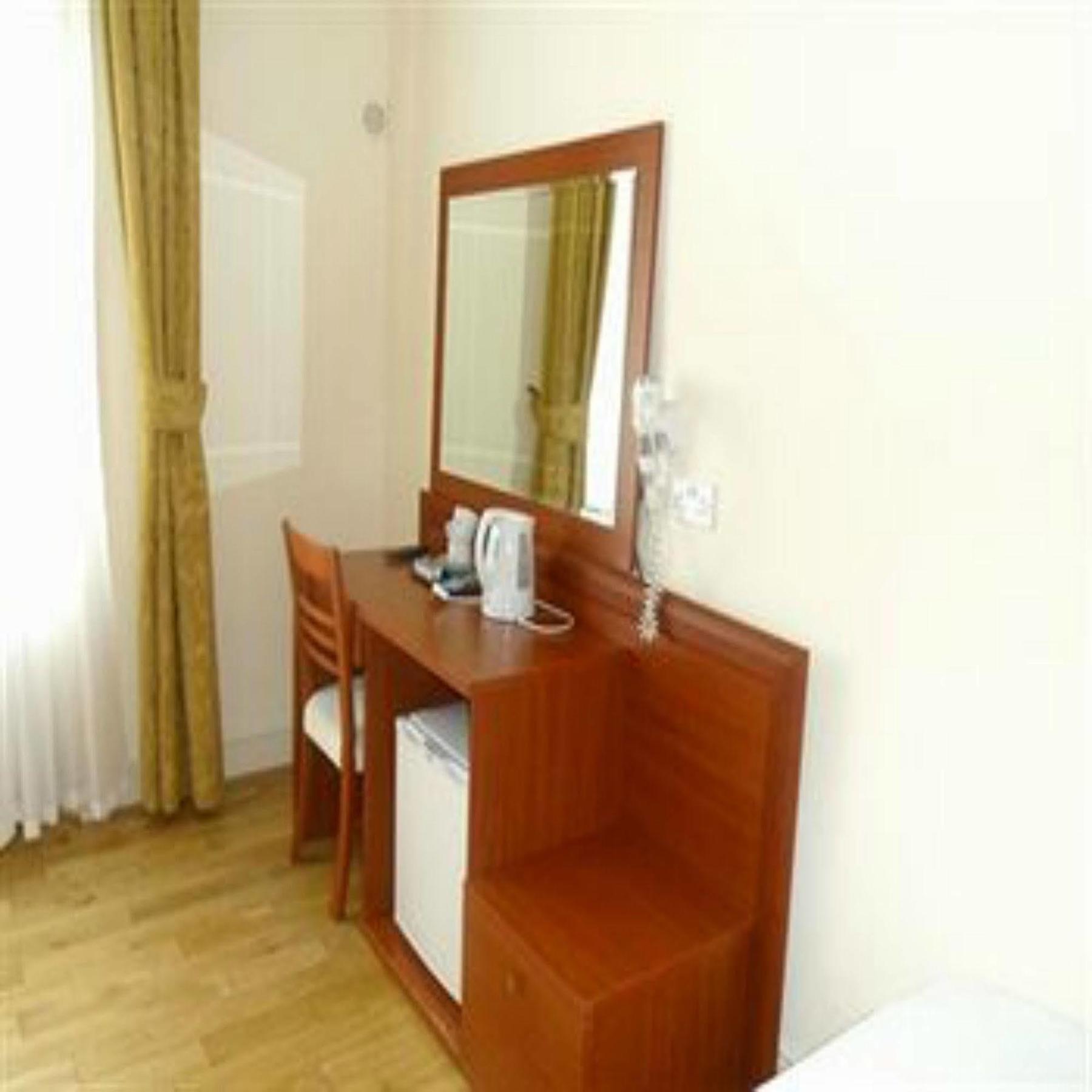 Hotel Camden Belmont 3*