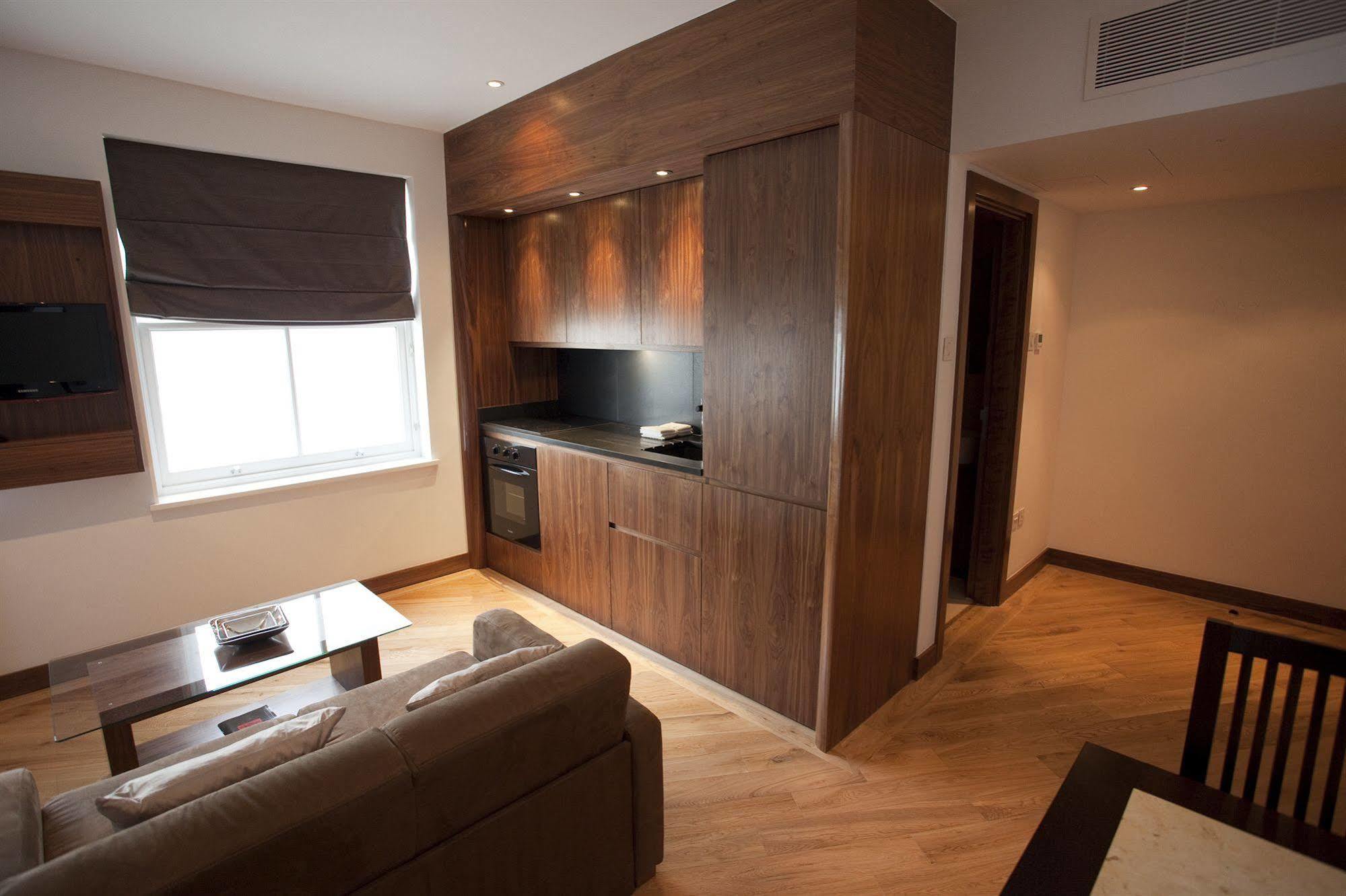 Aparthotel Presidential Kensington 4*