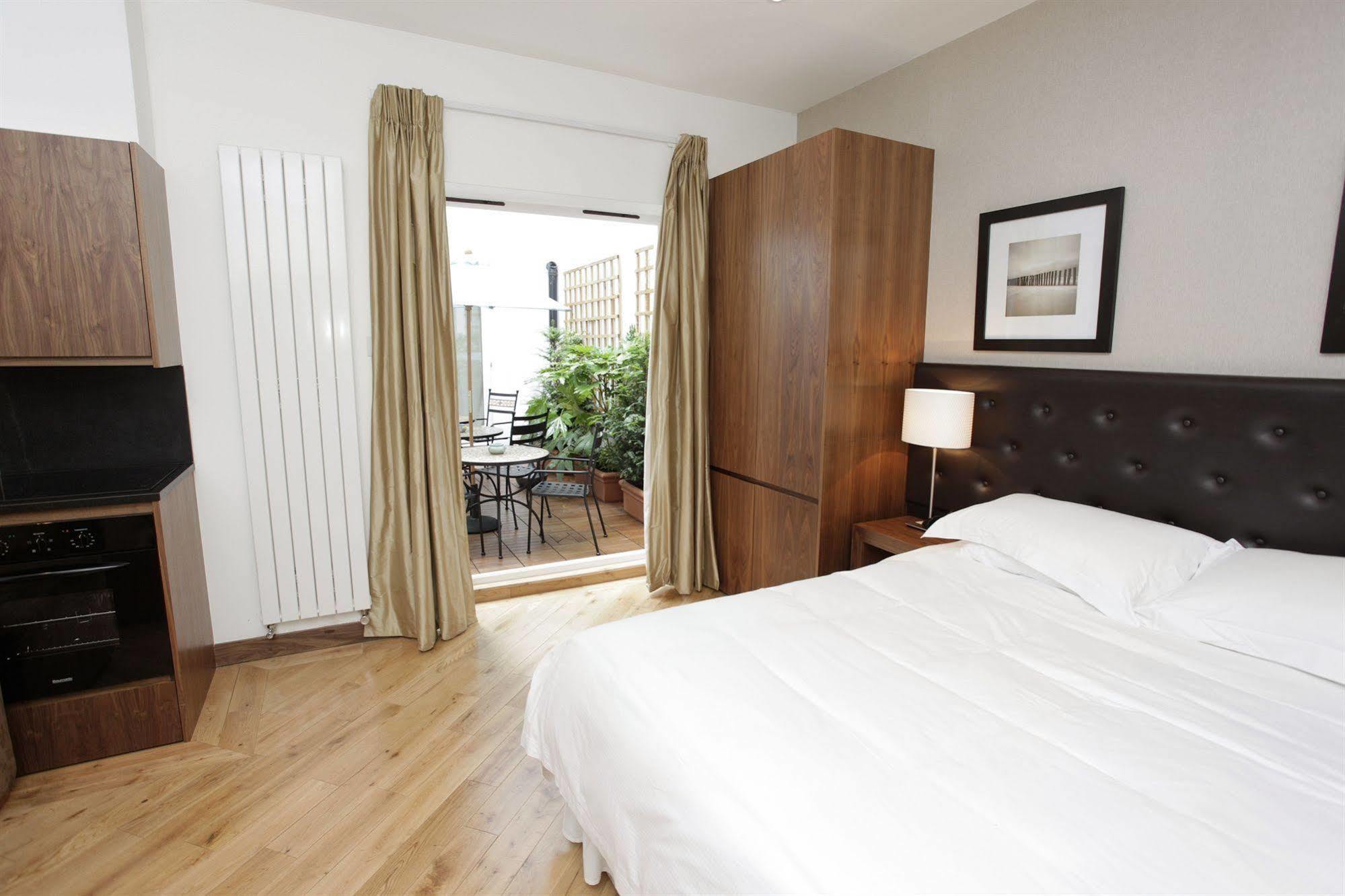 Presidential Kensington Aparthotel