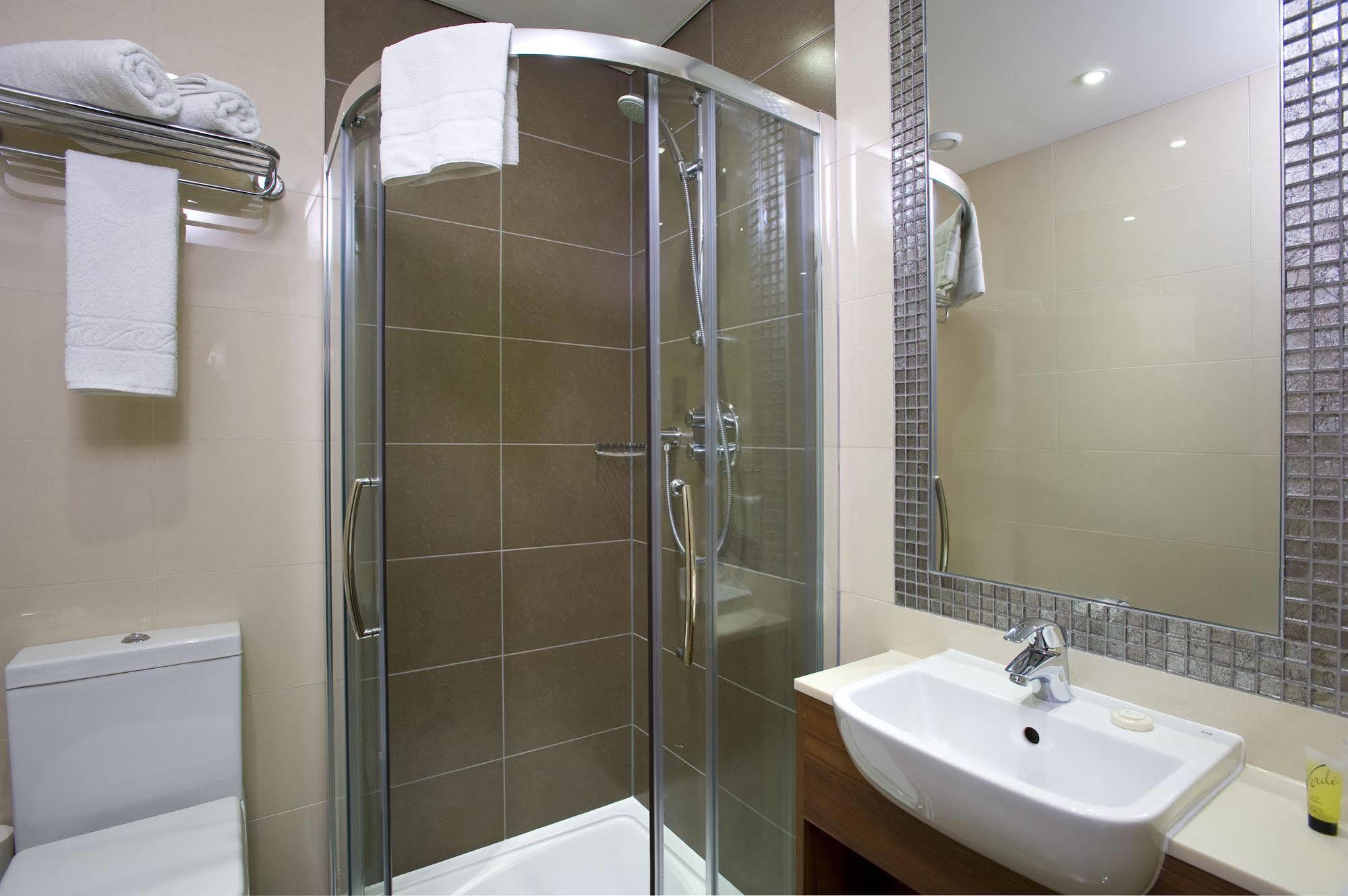 Hotel Court 3*