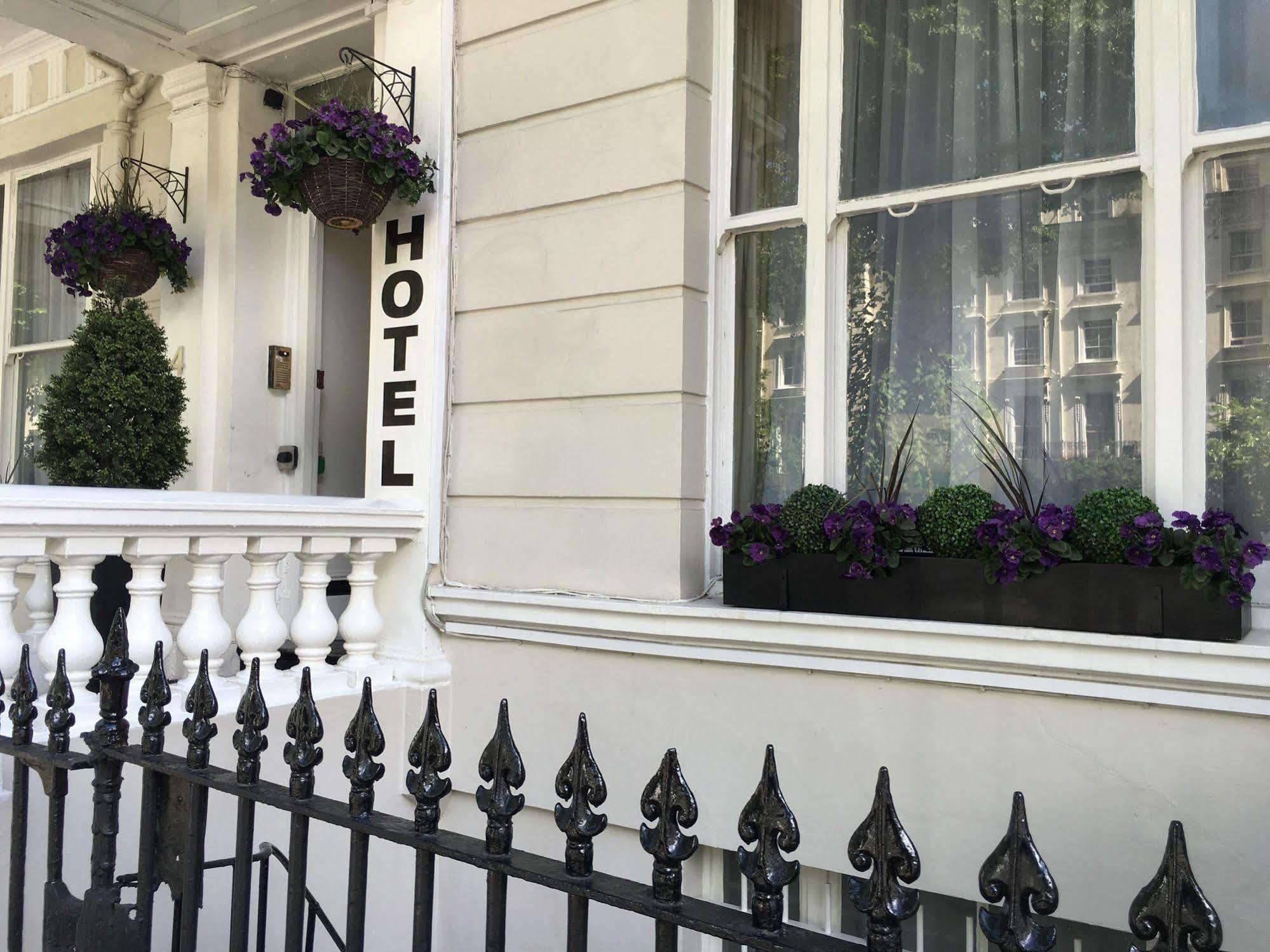 Kensington Court Notting Hill