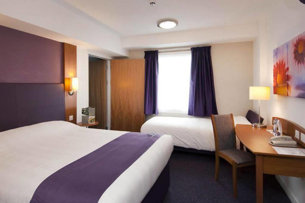 Premier Hotel