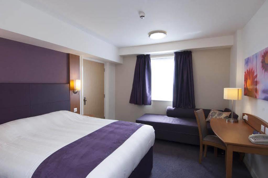 Premier 3* London