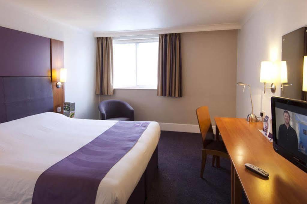 Premier Hotel