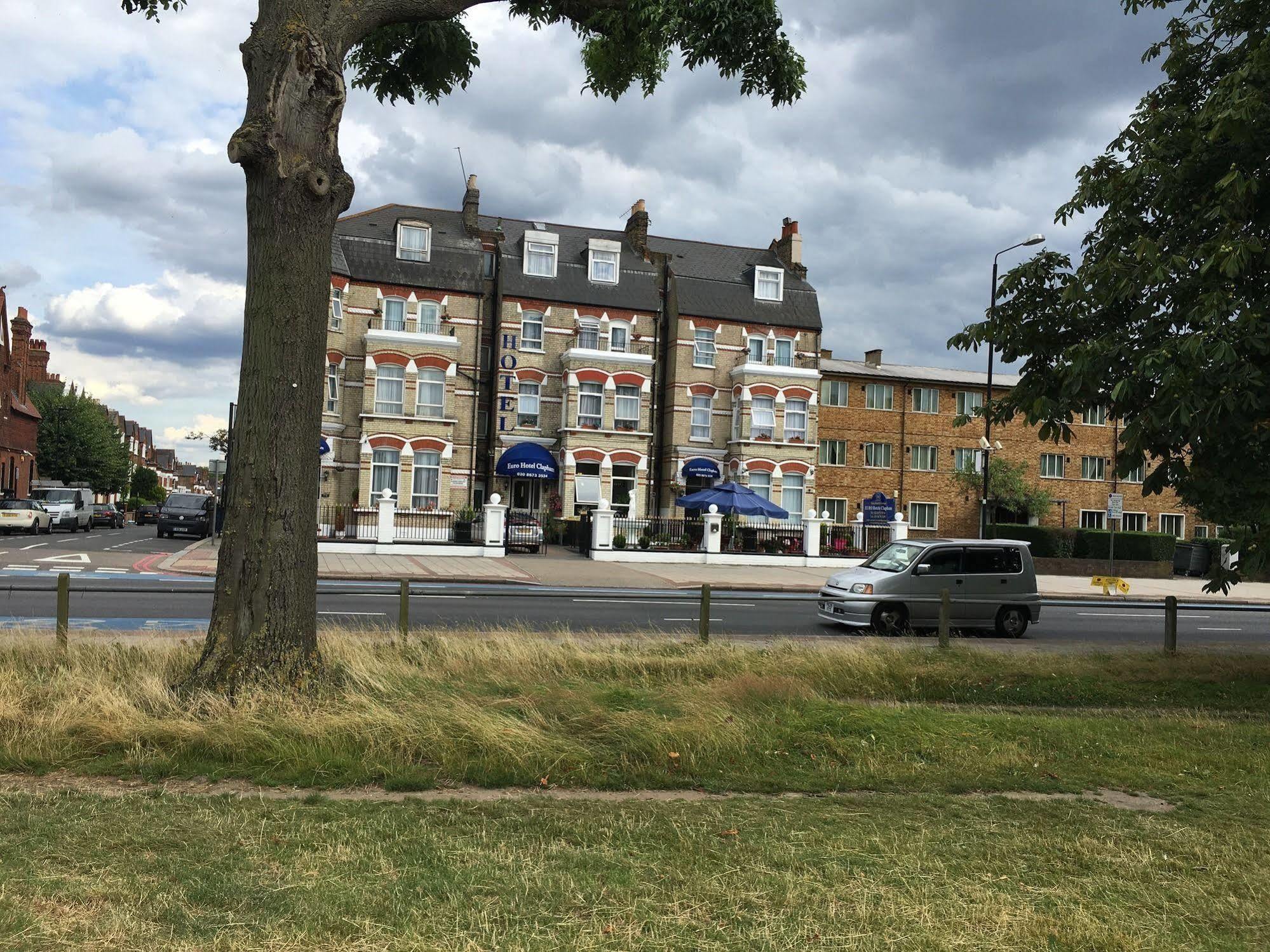 Clapham South Dudley 2*