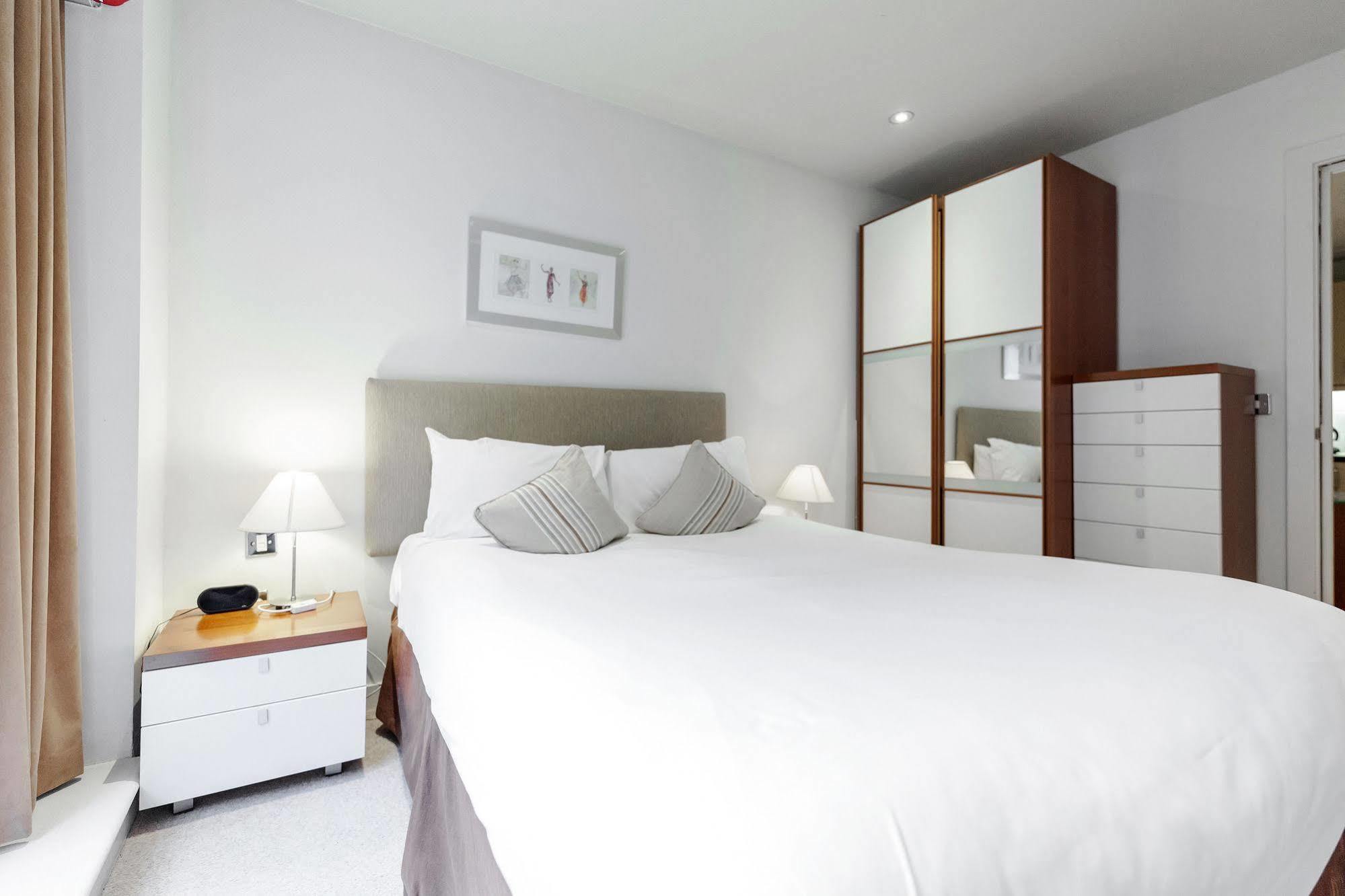 Princes Square Apartment London