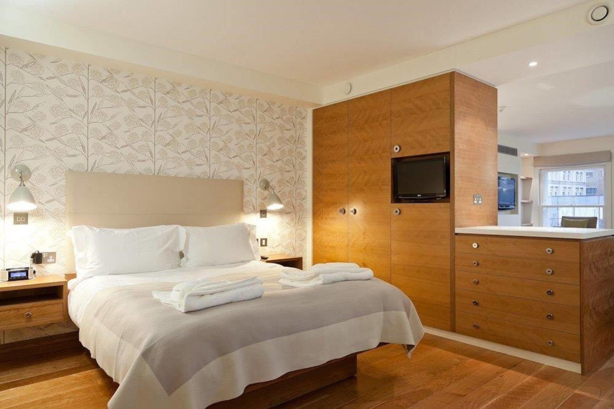 Blueprint - Turnmill Street 4* London