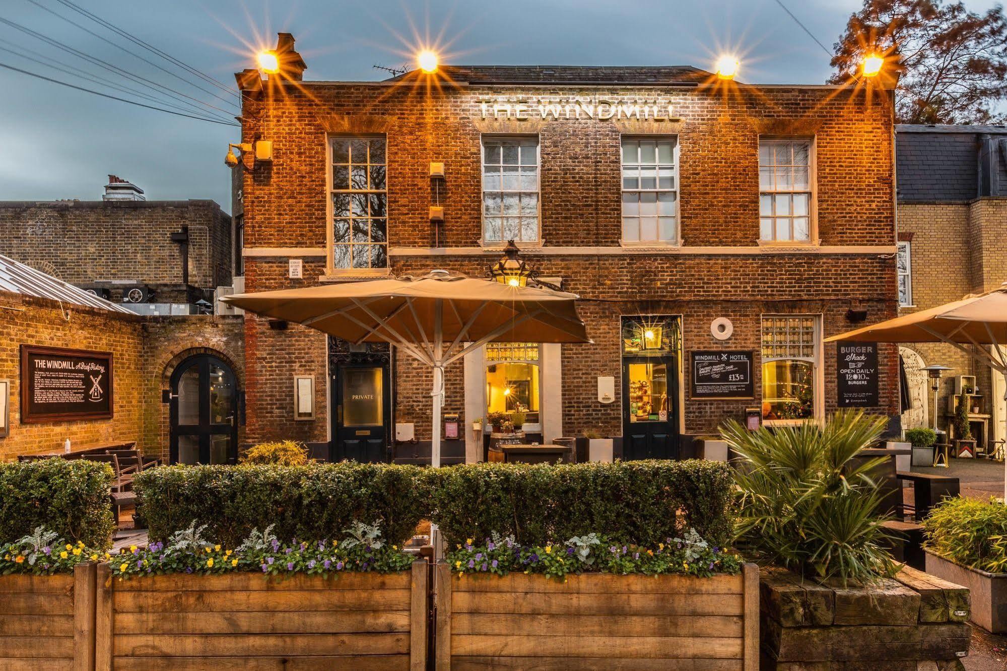 The Windmill On The Common 3* London