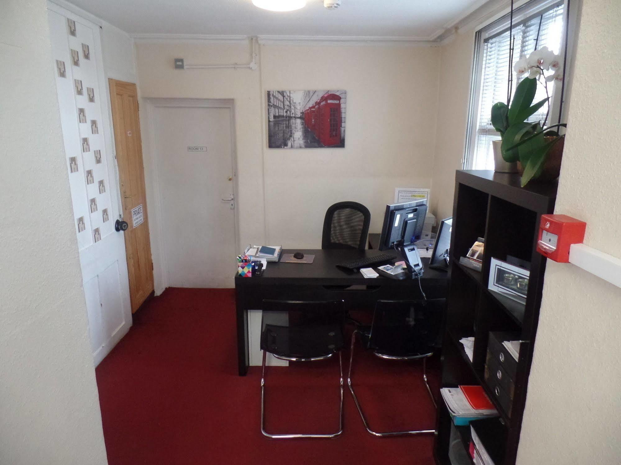 Hostel Quickie London
