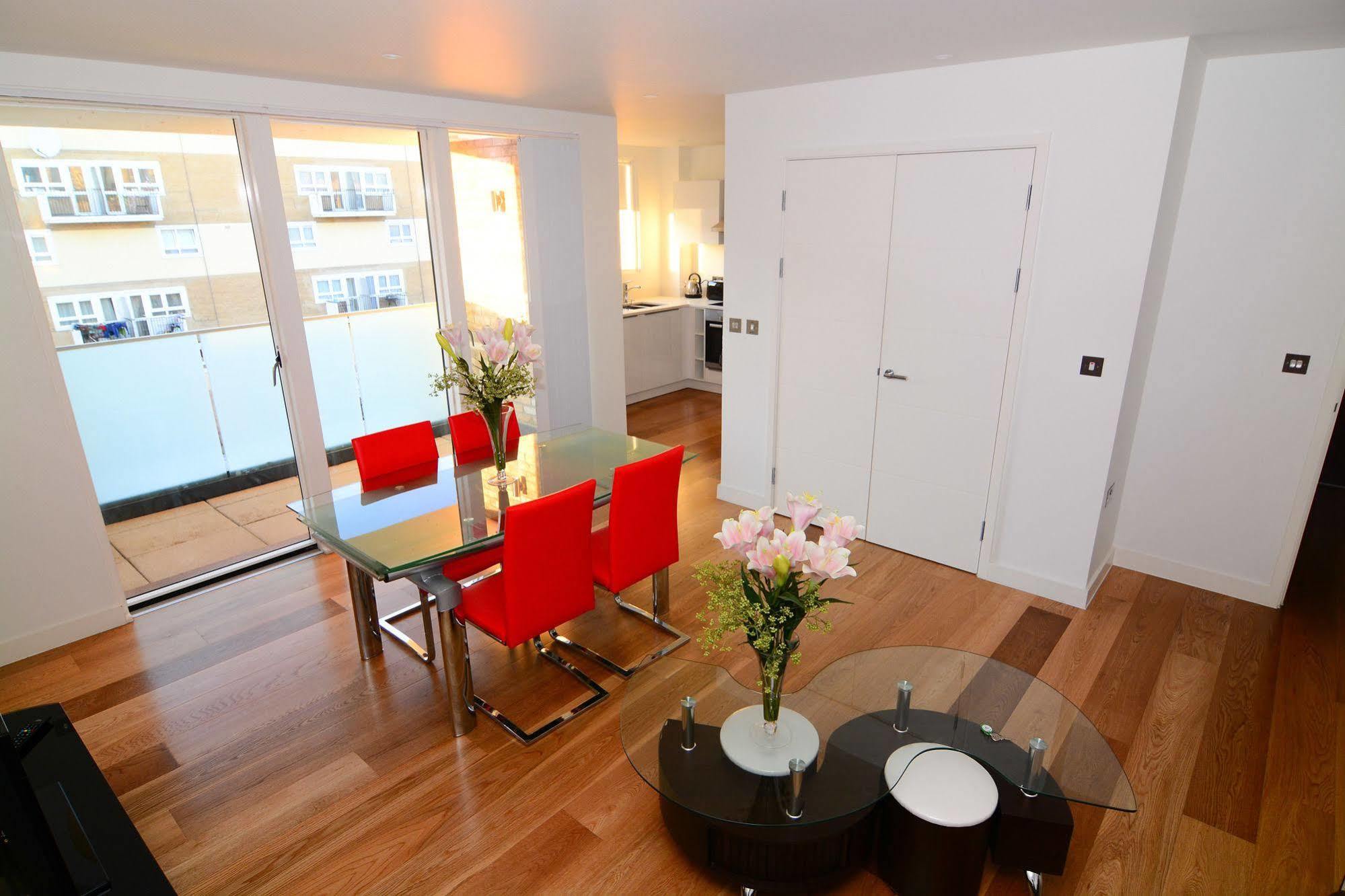 Apartment Wharf - Cambridge Av Apartment *