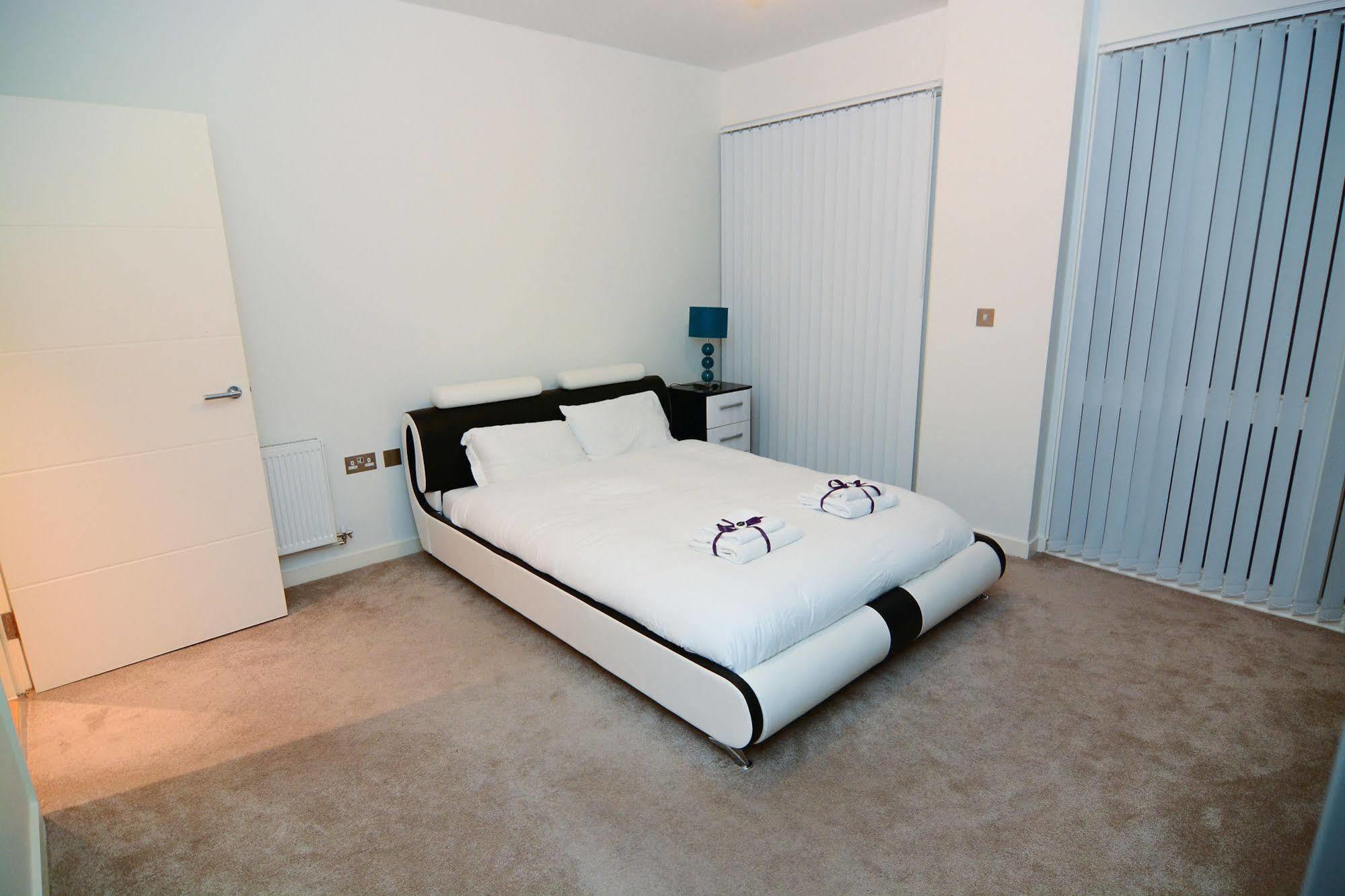 Apartment Wharf - Cambridge Av Apartment