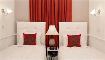 Classic Hyde Park Hotel London