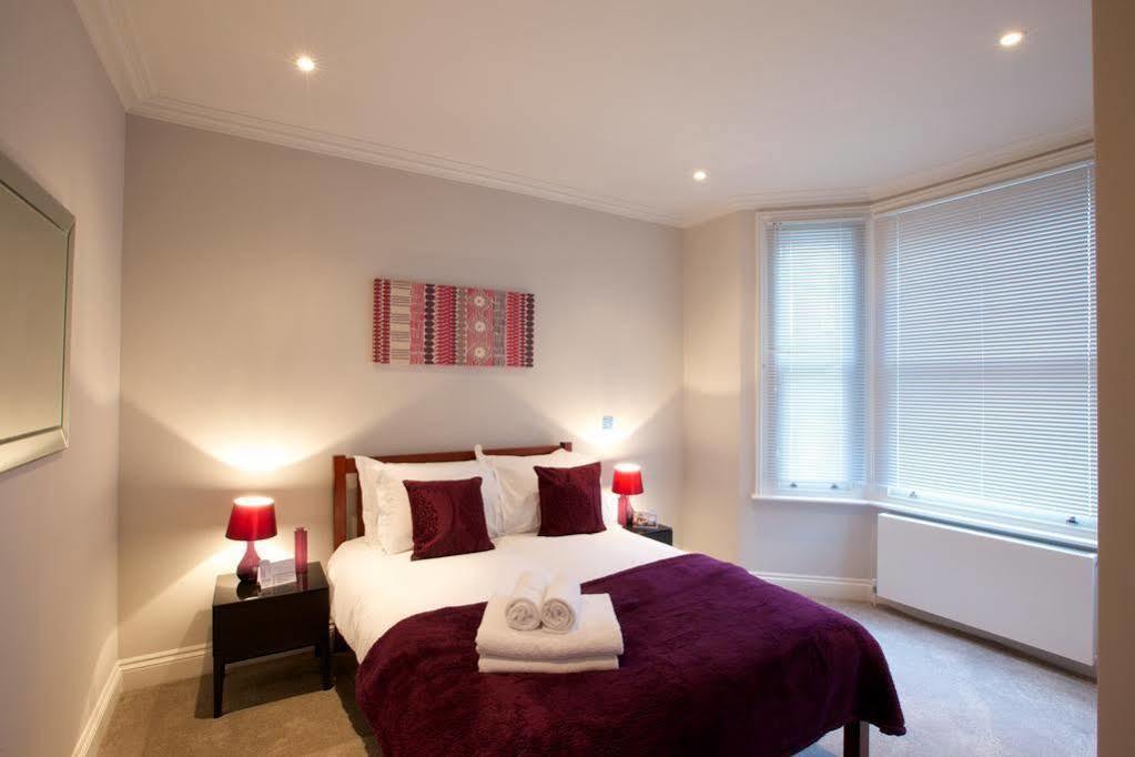 Earl's Court Ongar Road By Viridian London