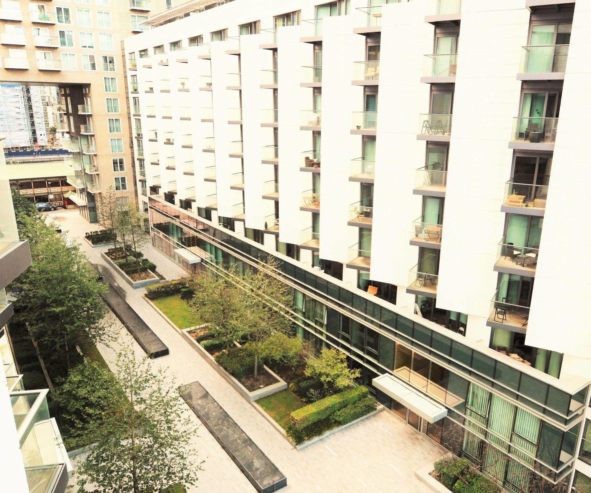Hotel Zen - Excel O2 Arena