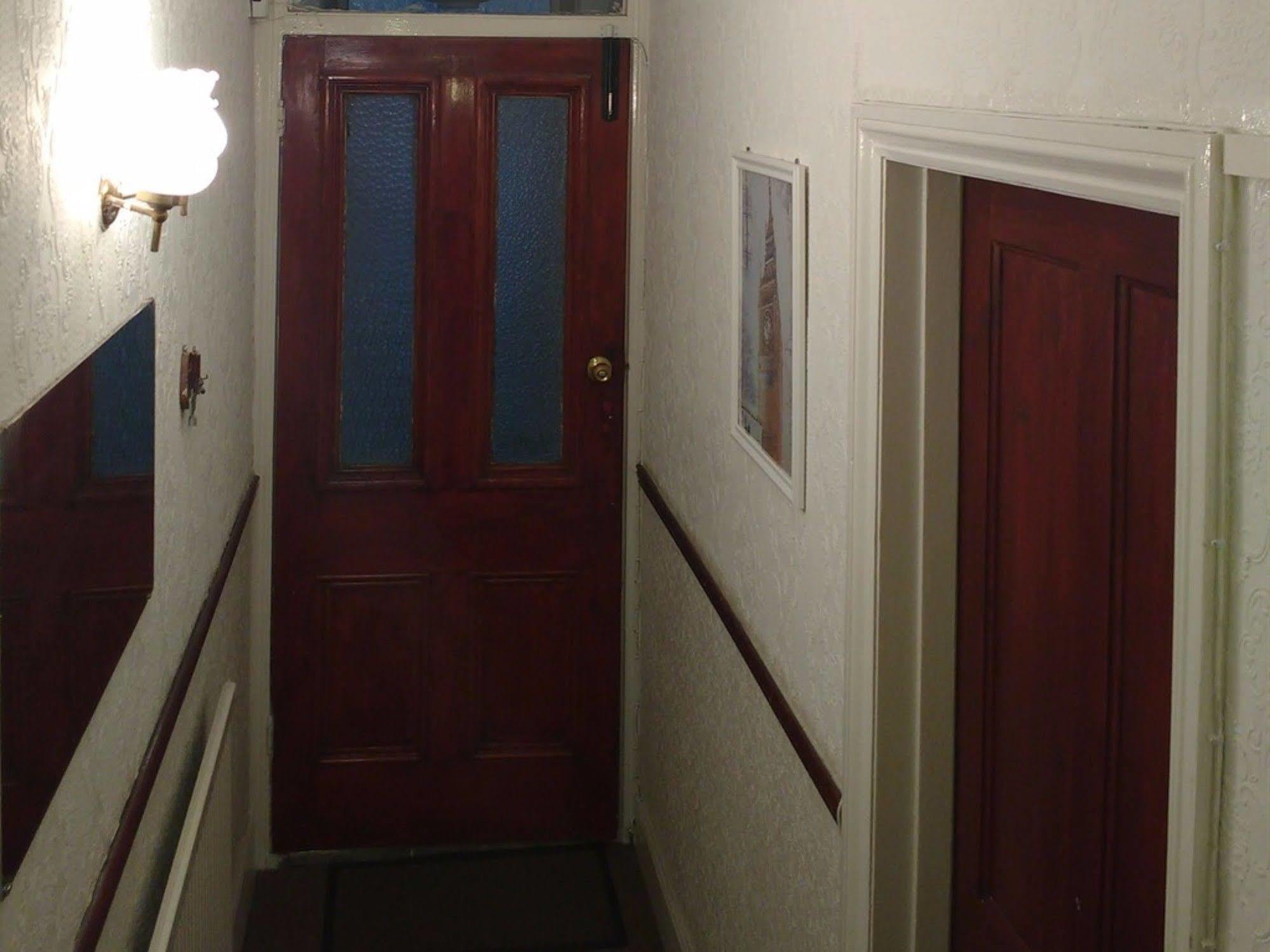 Guest house Acton Lodge Guest House